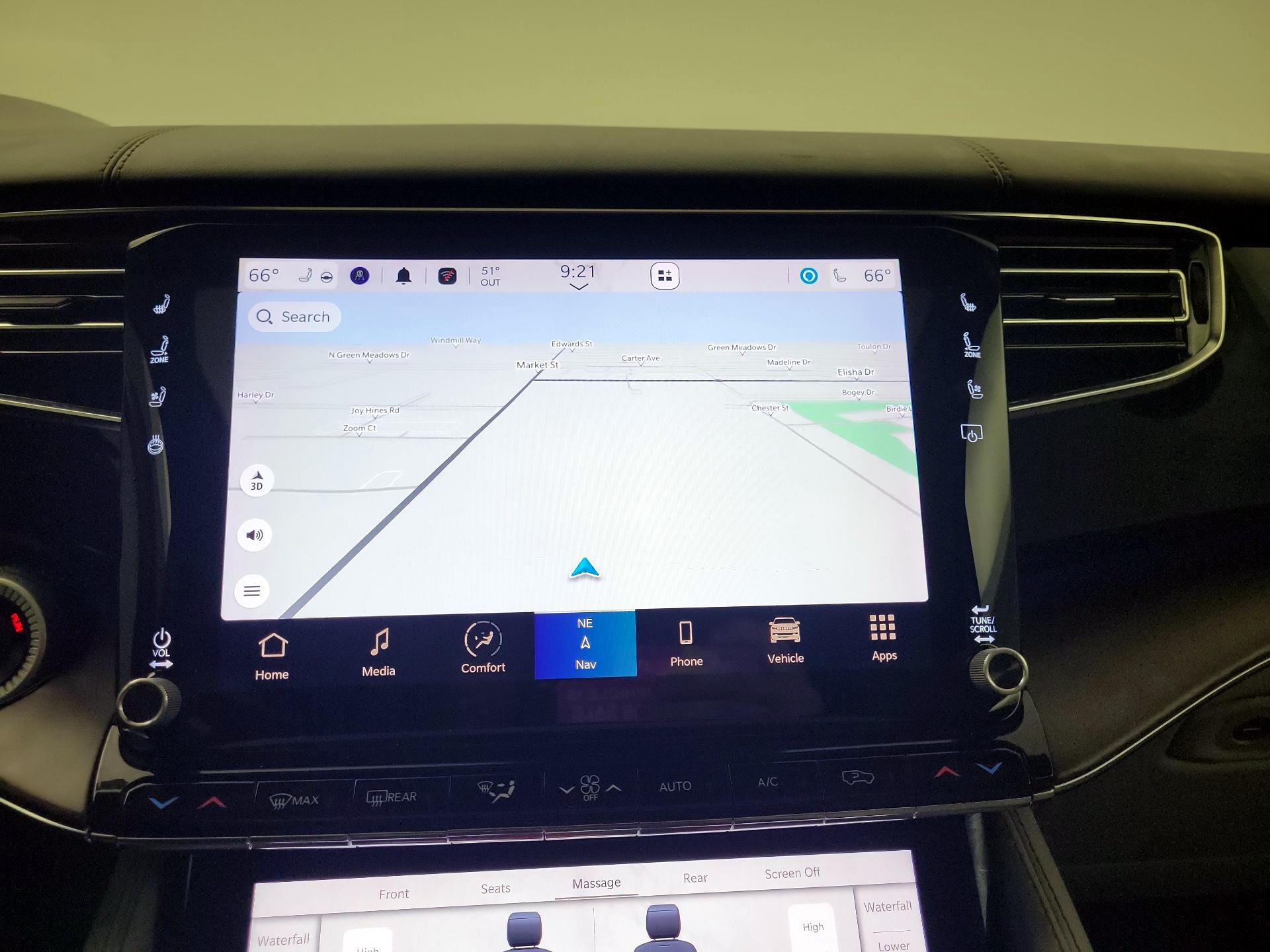 Thumbnail: 2022 Jeep Grand Wagoneer - 12