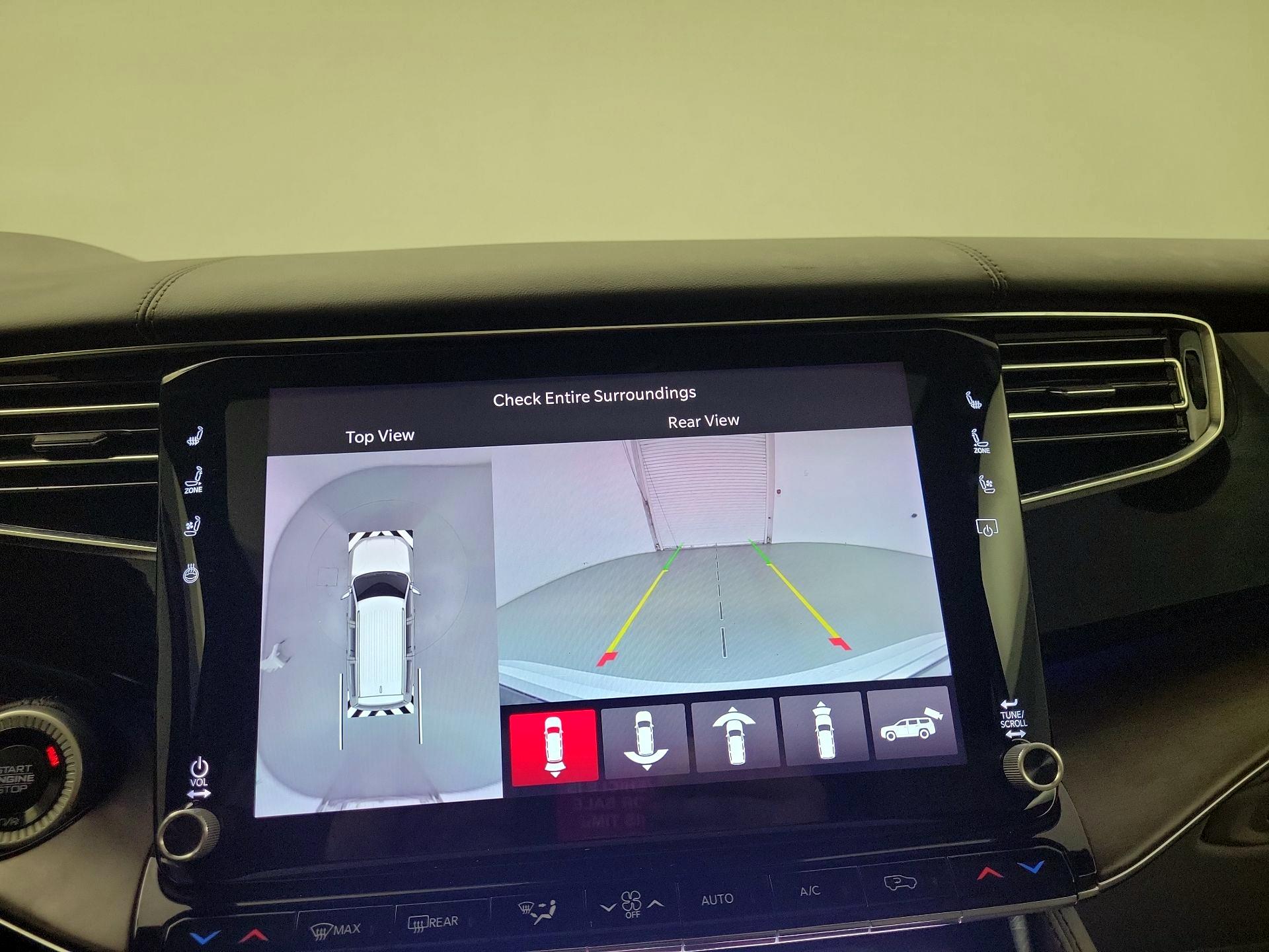 Thumbnail: 2022 Jeep Grand Wagoneer - 13