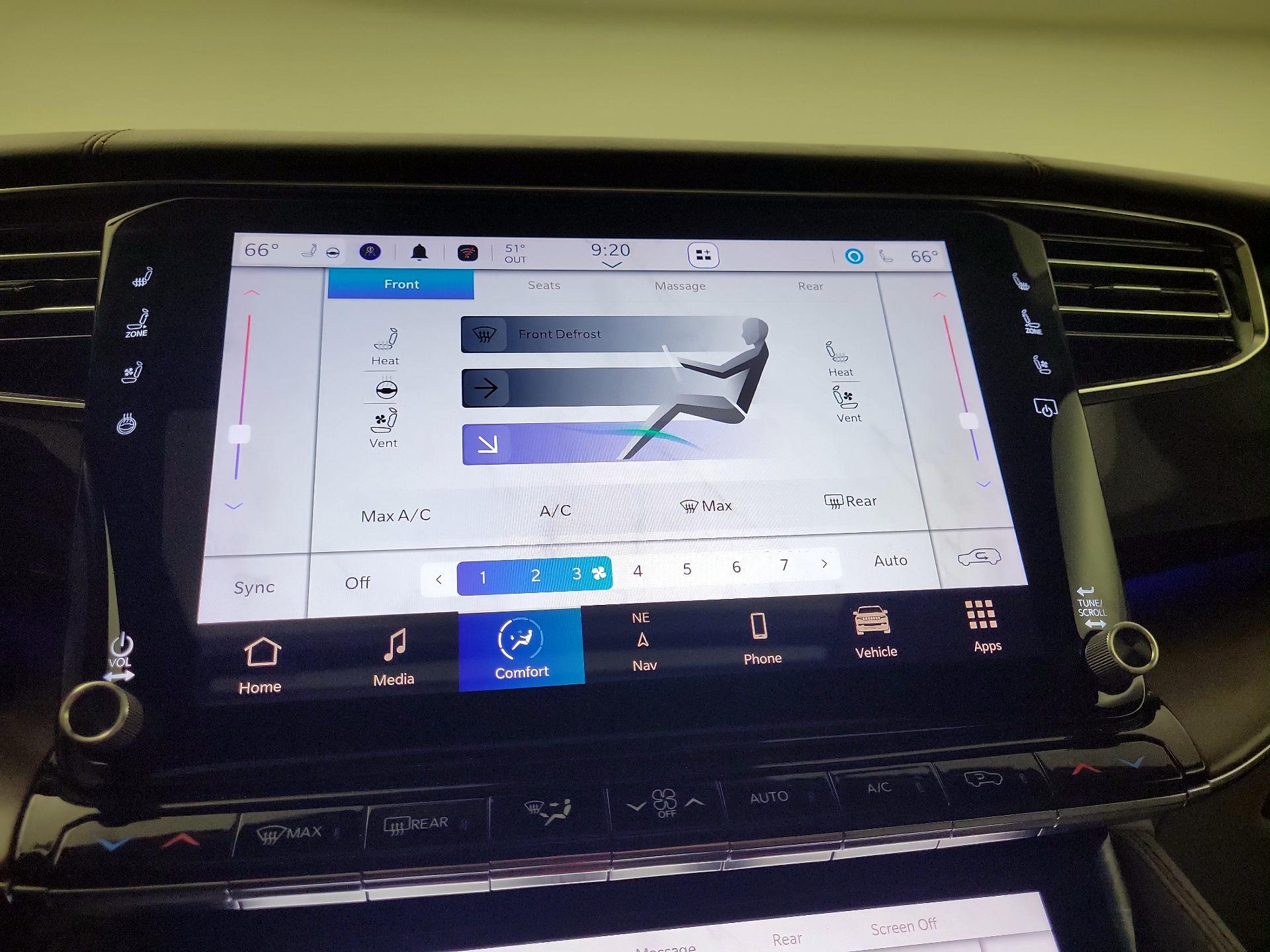 Thumbnail: 2022 Jeep Grand Wagoneer - 15