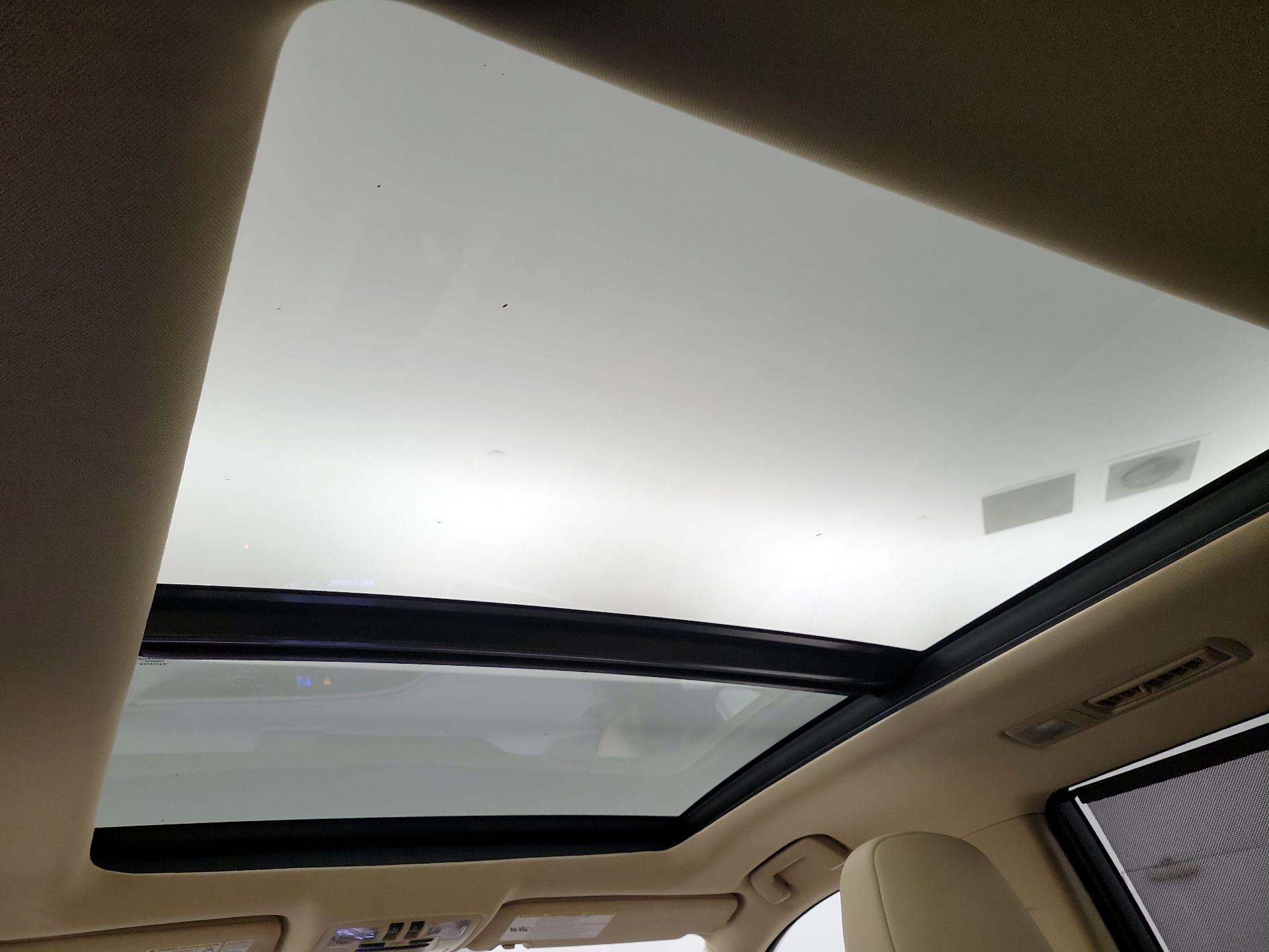 Thumbnail: 2015 Toyota Highlander - 17