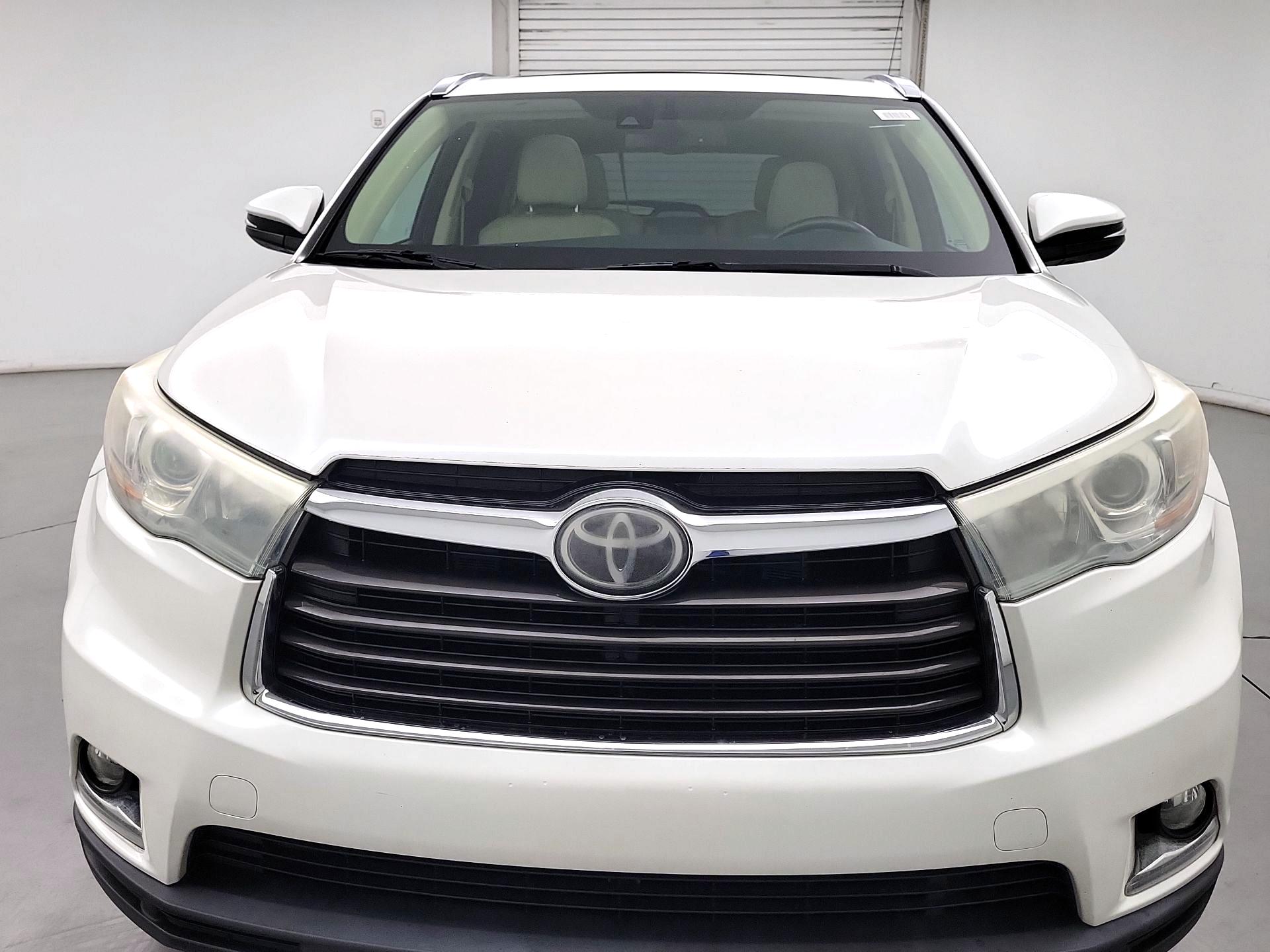 Thumbnail: 2015 Toyota Highlander - 2