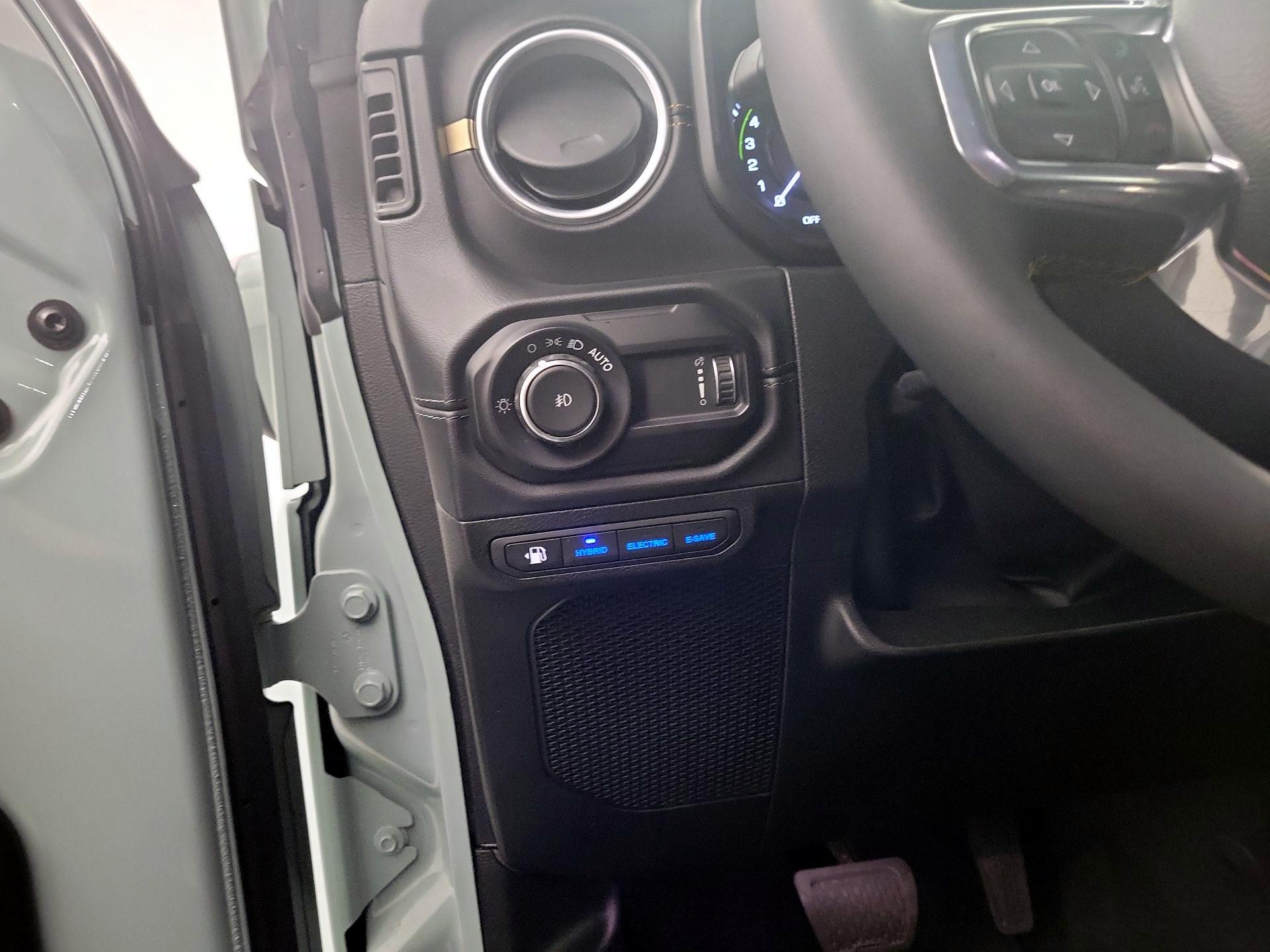 Thumbnail: 2024 Jeep Wrangler - 11