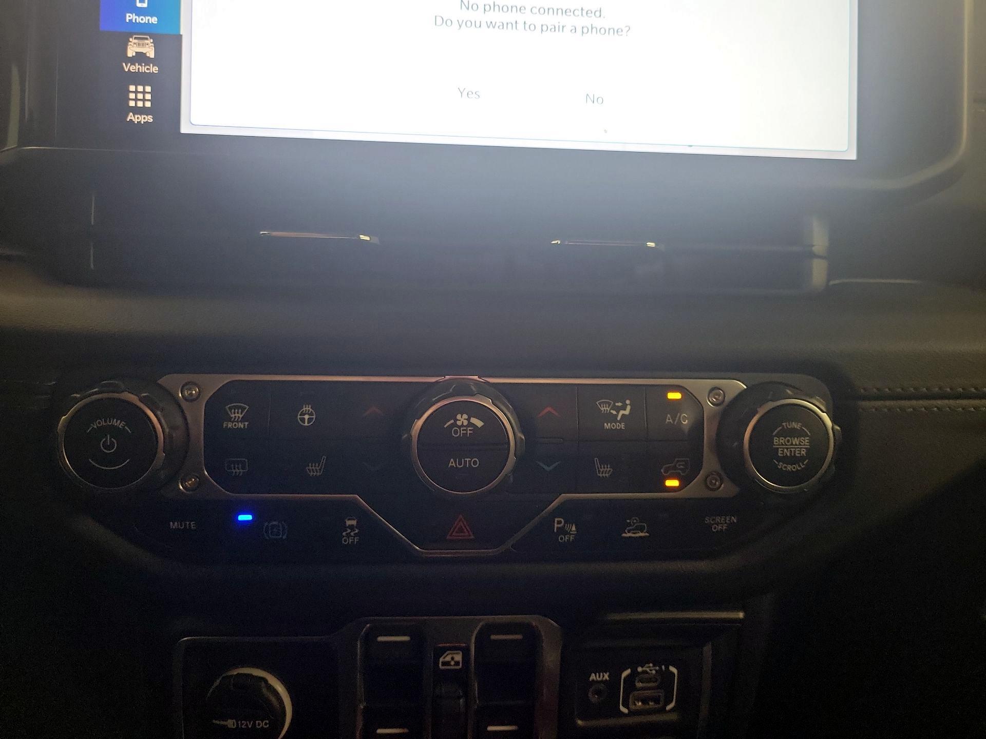 Thumbnail: 2024 Jeep Wrangler - 14