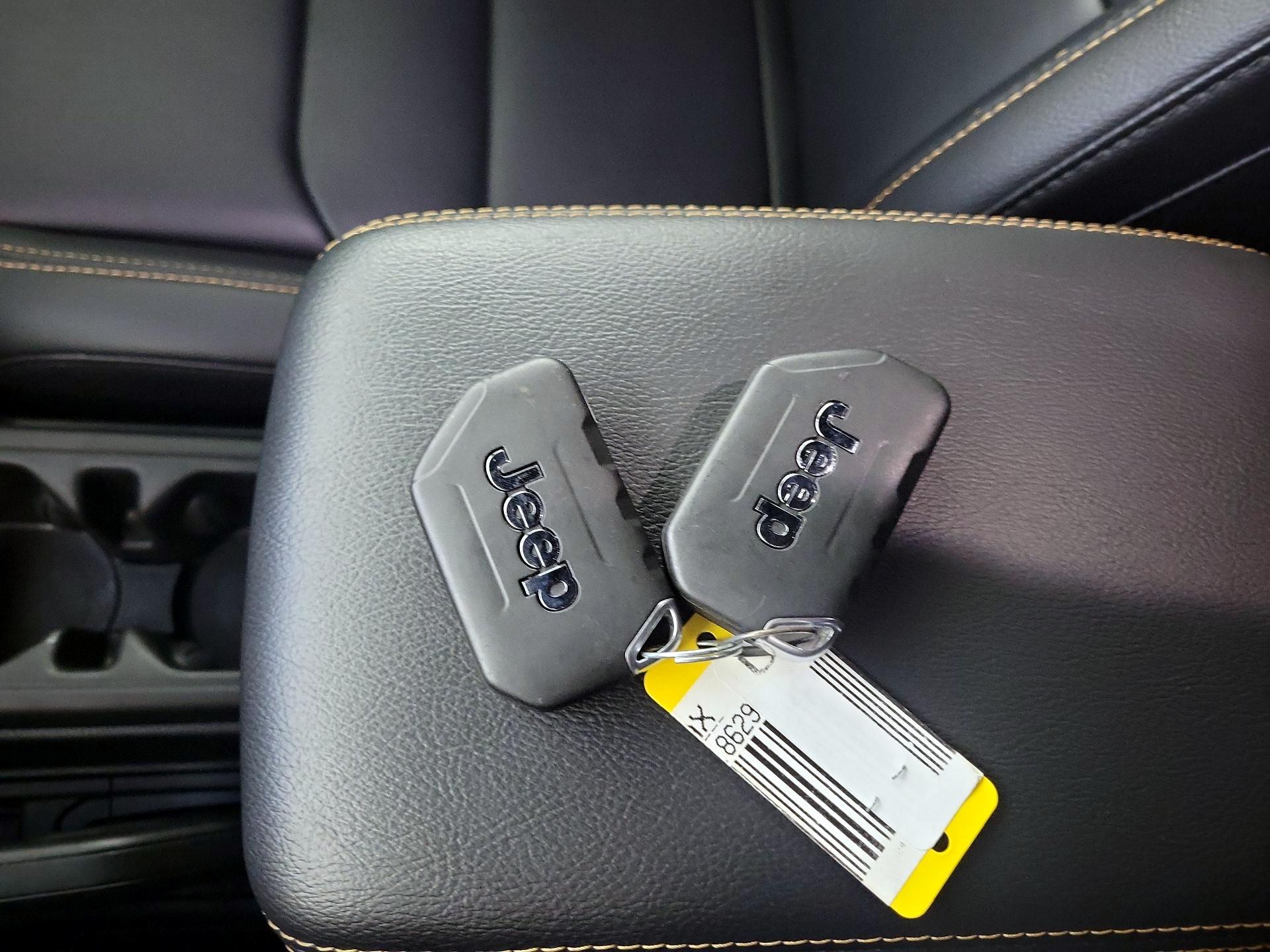 Thumbnail: 2024 Jeep Wrangler - 20