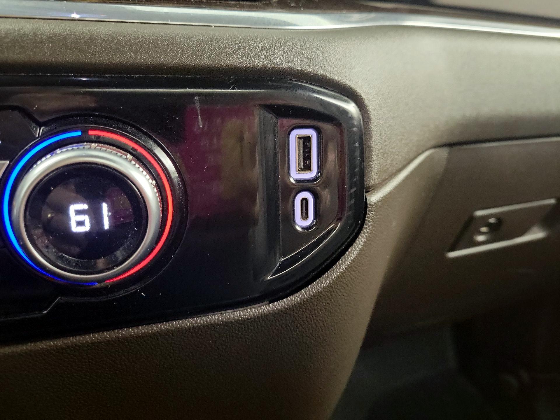 Thumbnail: 2024 GMC Sierra 3500 - 16