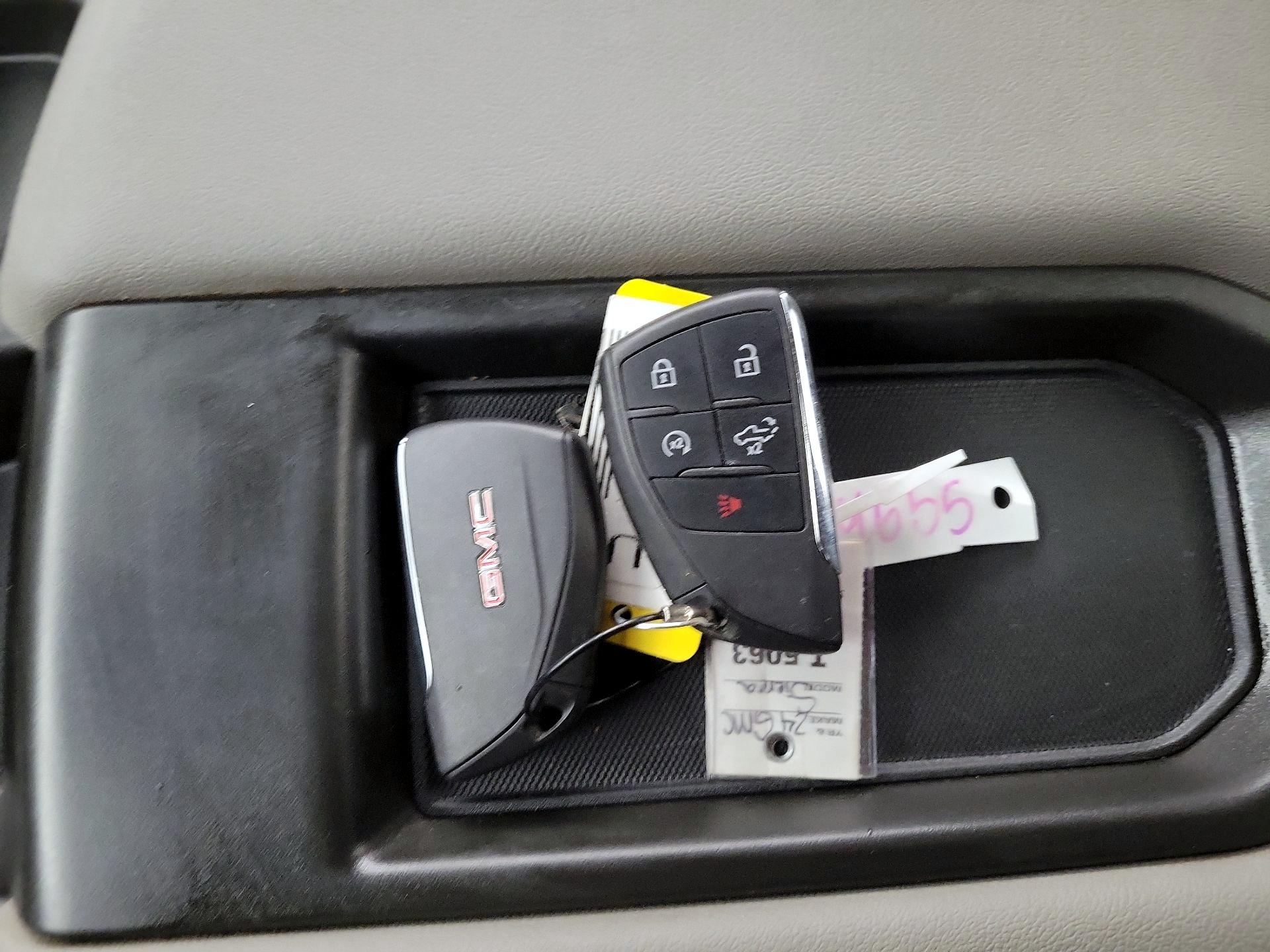 Thumbnail: 2024 GMC Sierra 3500 - 20