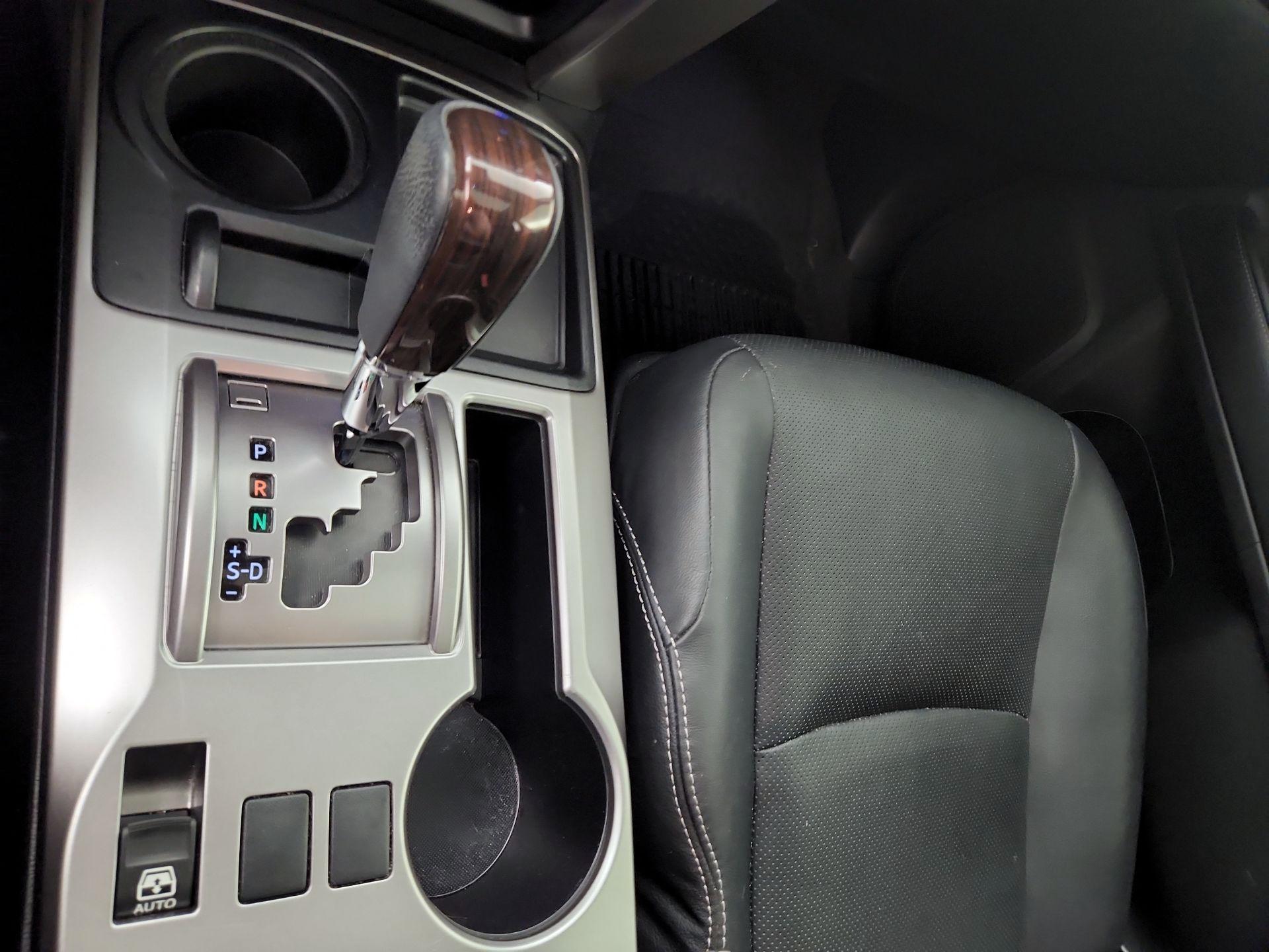 Thumbnail: 2022 Toyota 4Runner - 16