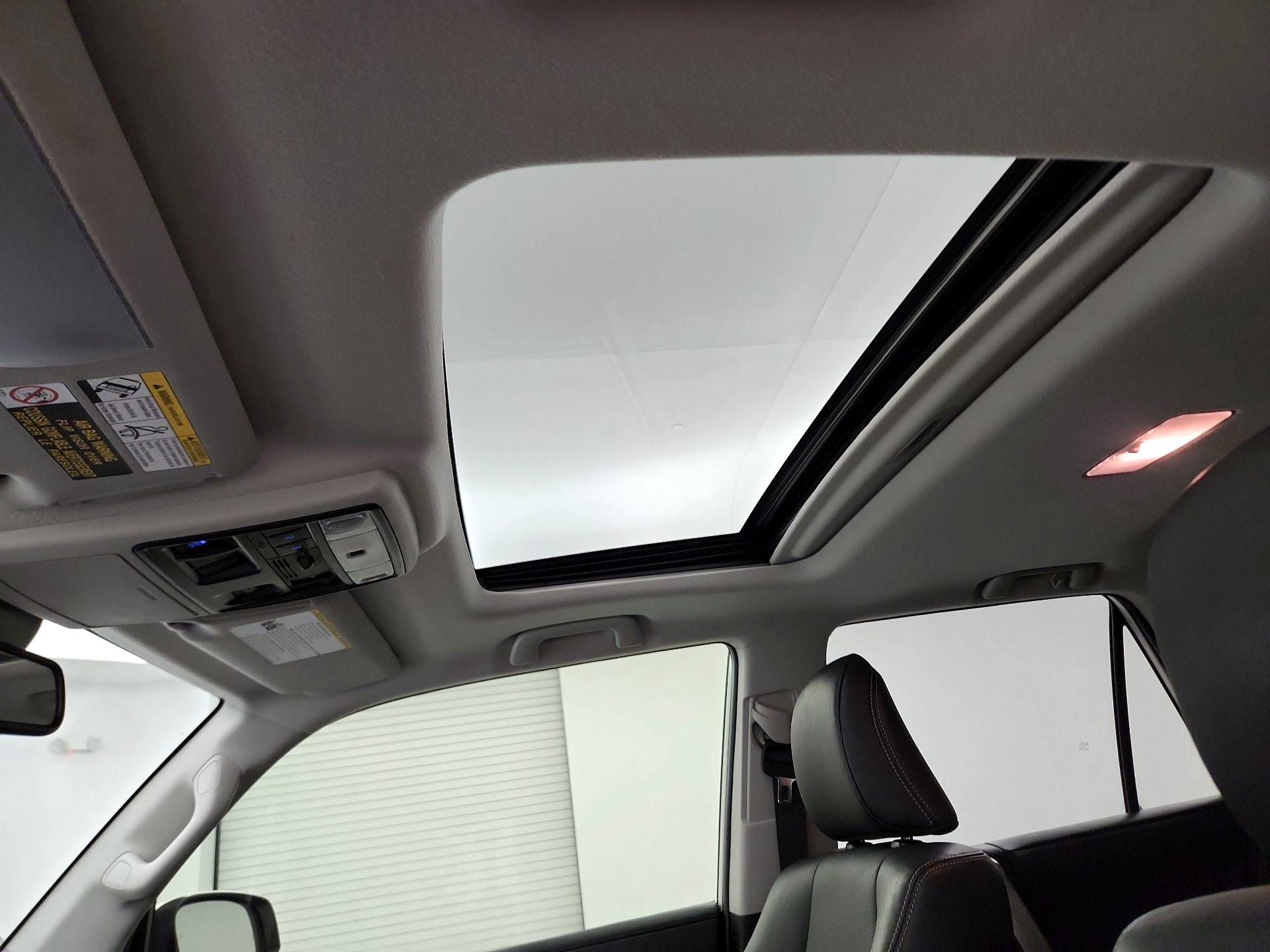 Thumbnail: 2022 Toyota 4Runner - 18