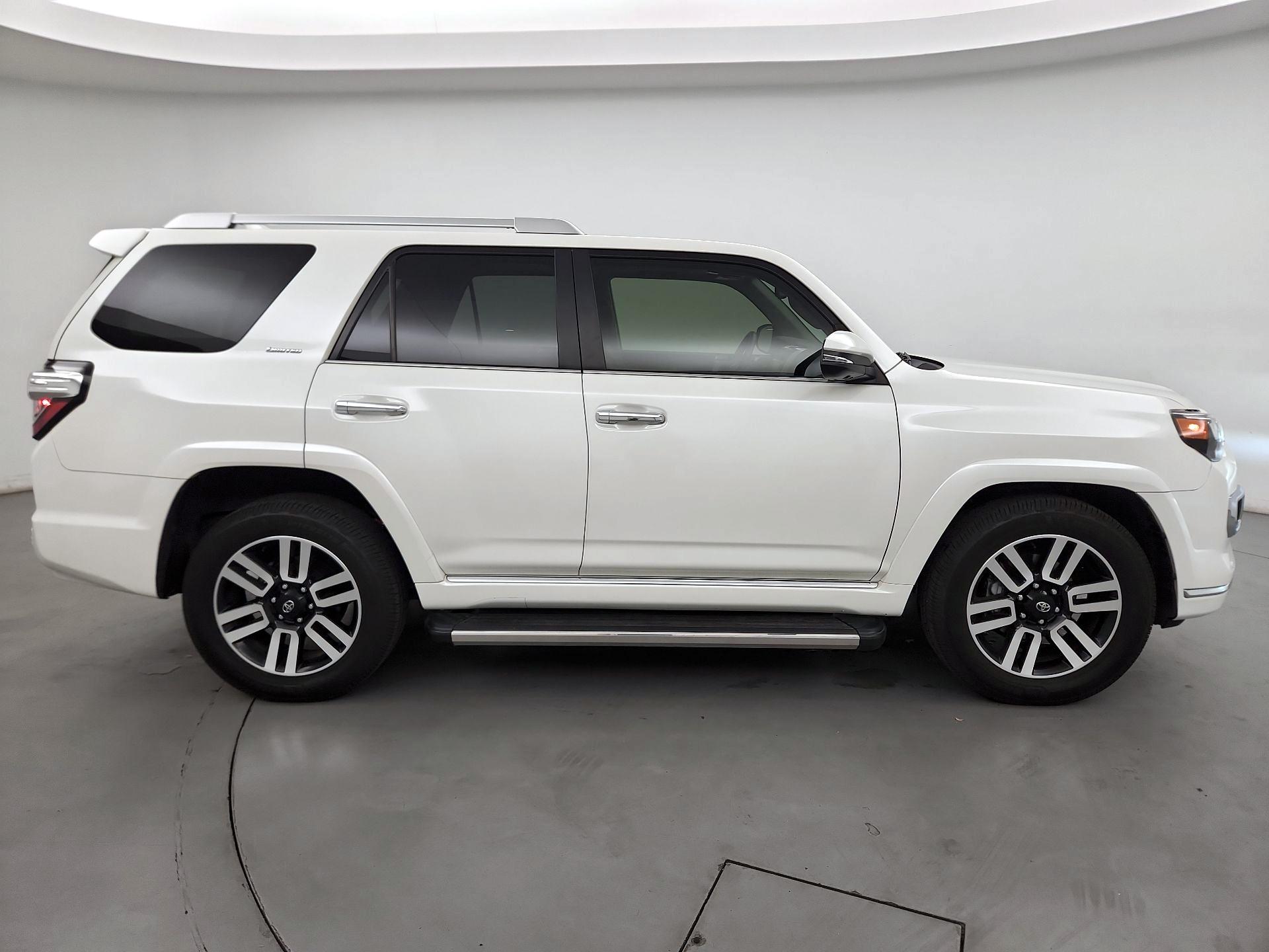 Thumbnail: 2022 Toyota 4Runner - 4