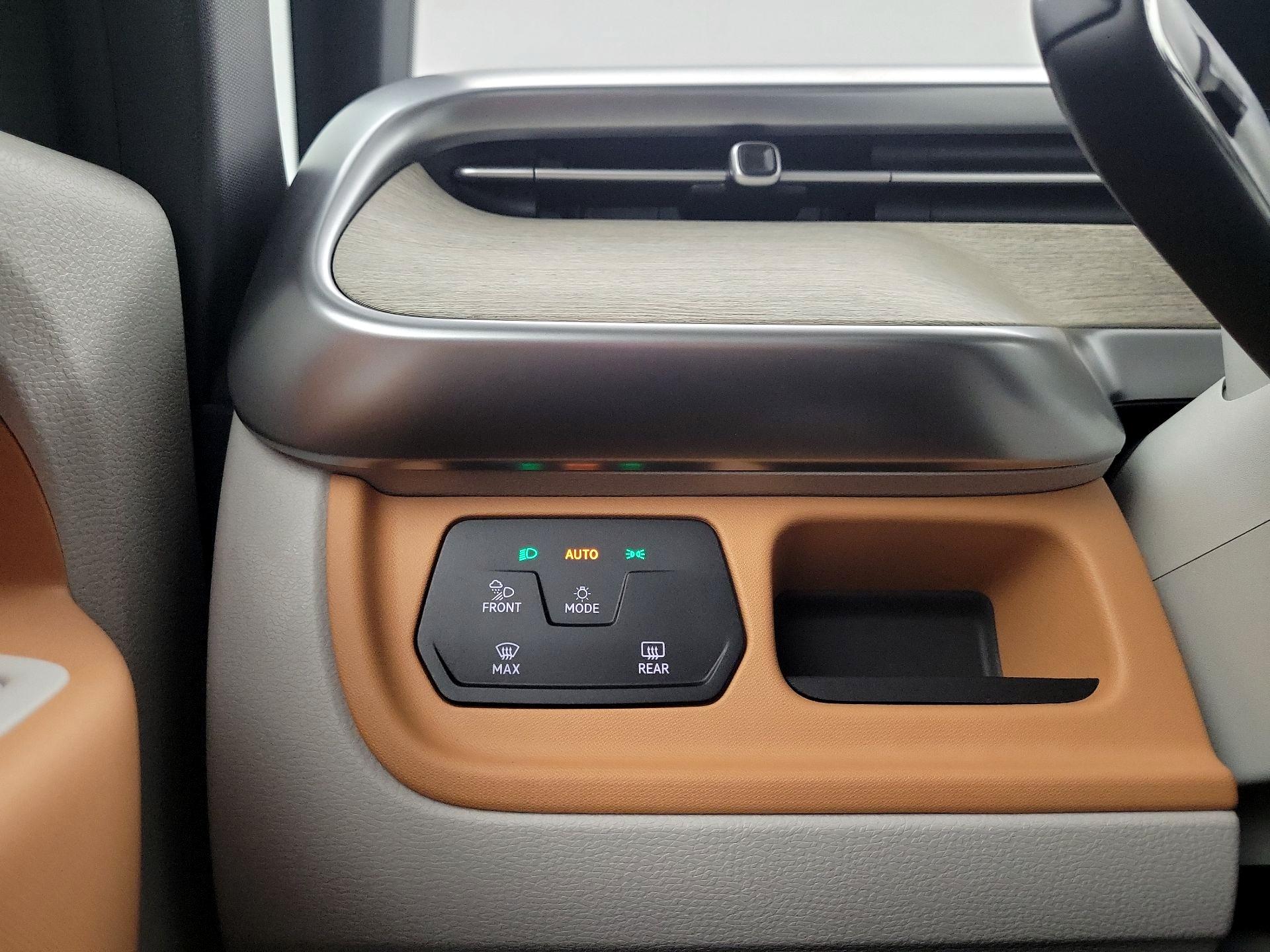 Thumbnail: 2025 Volkswagen ID.Buzz - 11