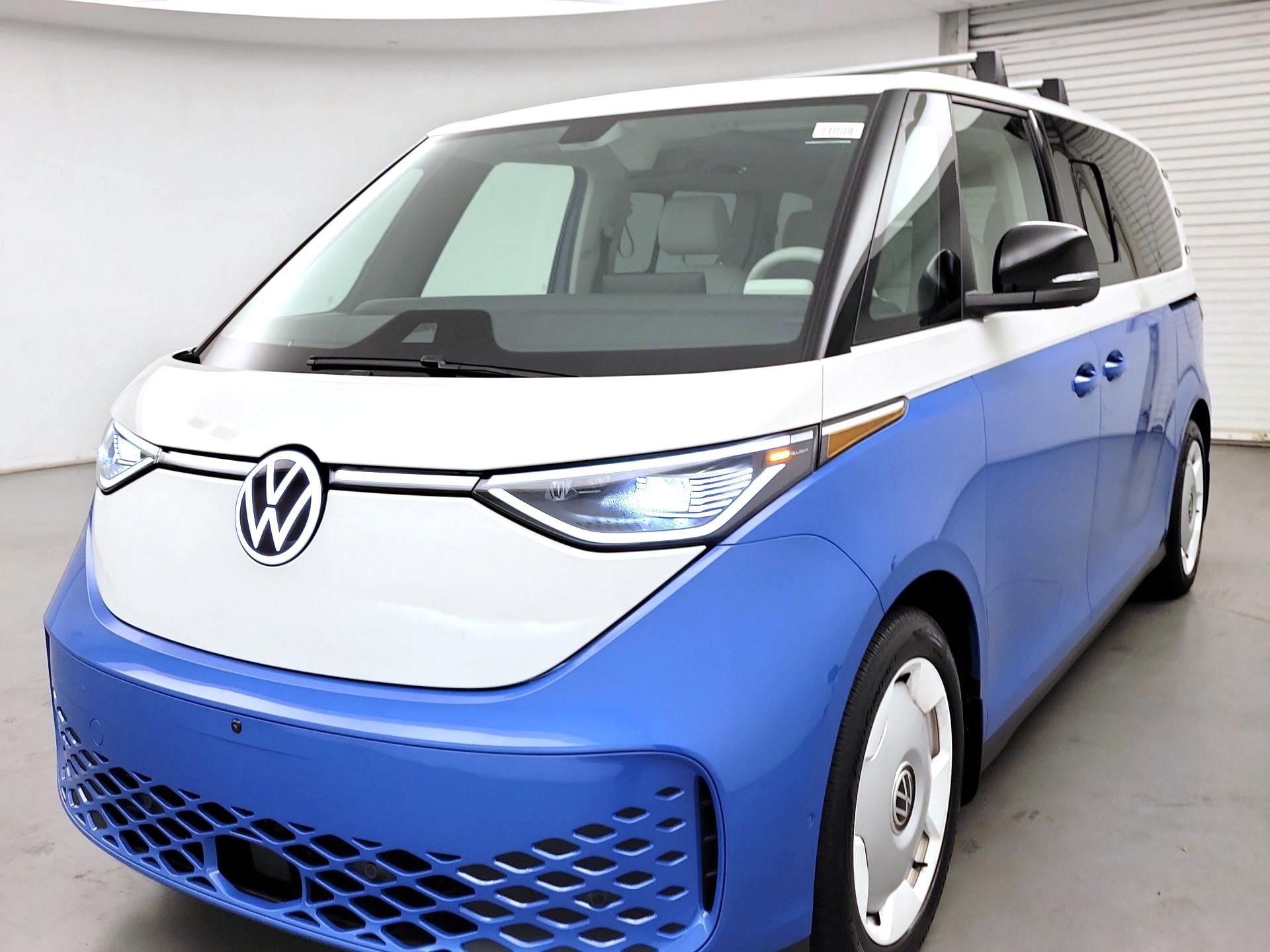 Thumbnail: 2025 Volkswagen ID.Buzz - 3