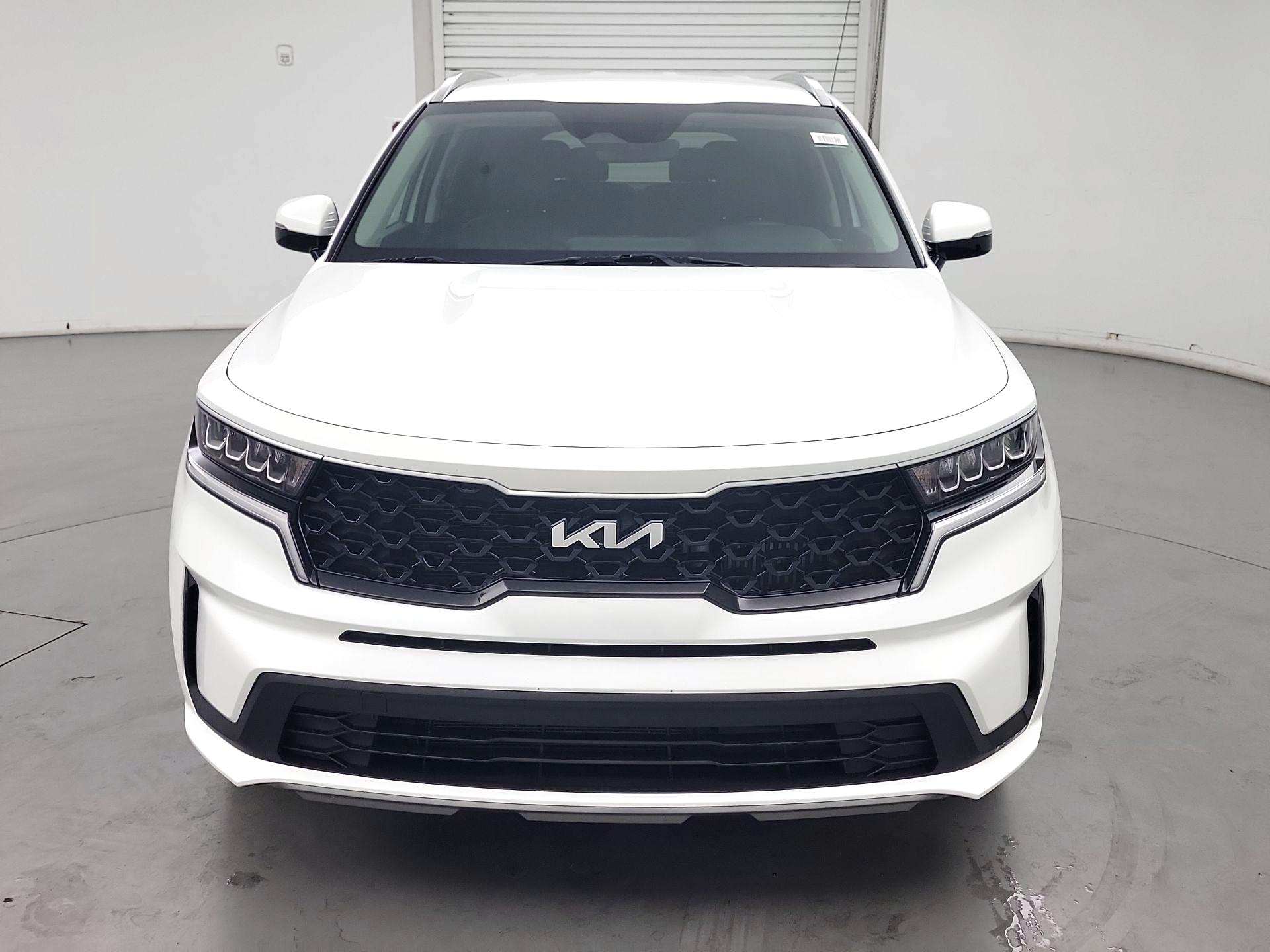 Thumbnail: 2022 Kia Sorento - 2