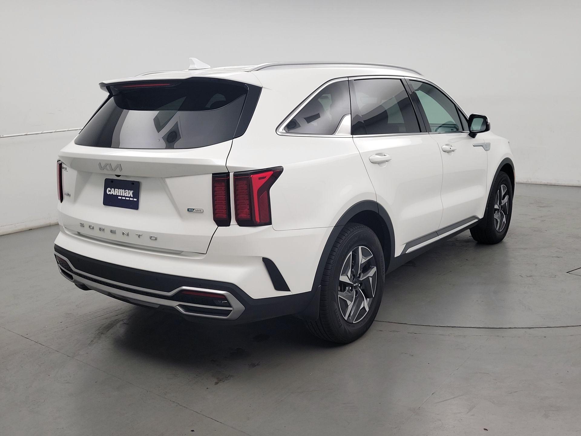 Thumbnail: 2022 Kia Sorento - 5