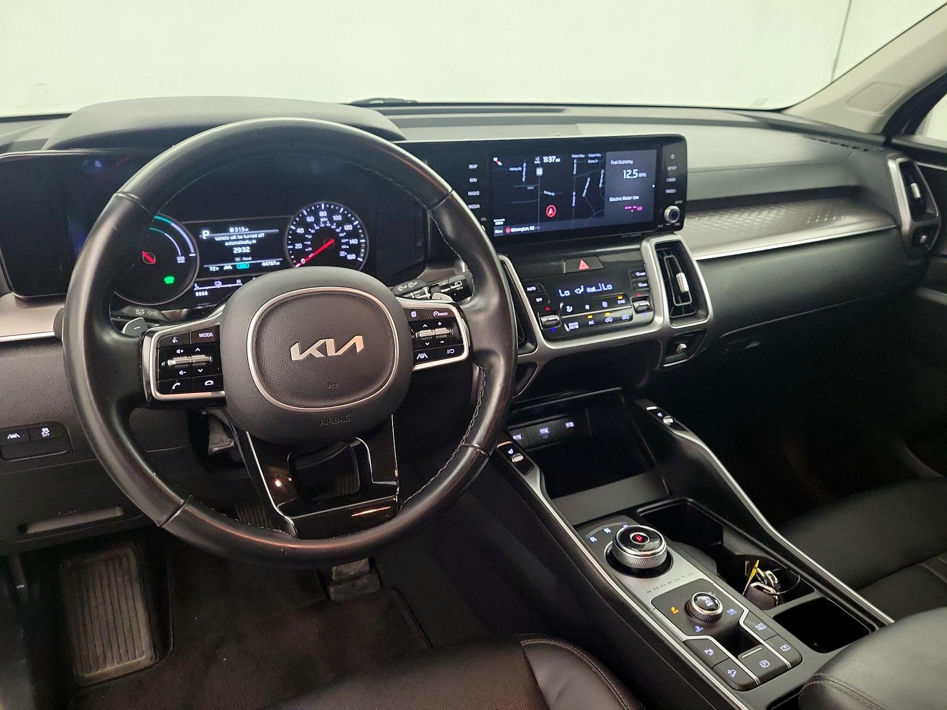 Thumbnail: 2022 Kia Sorento - 8