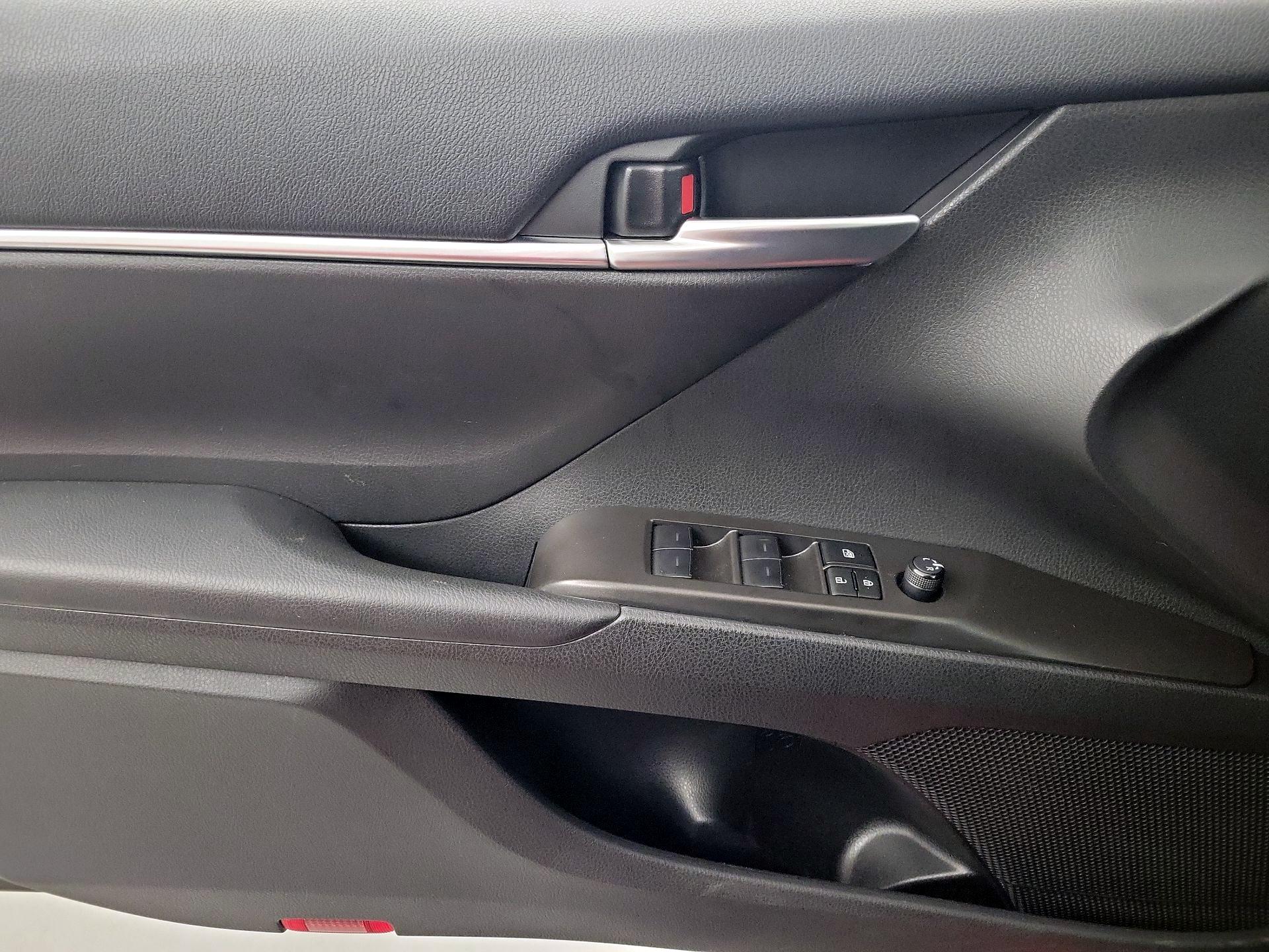 Thumbnail: 2024 Toyota Camry - 10