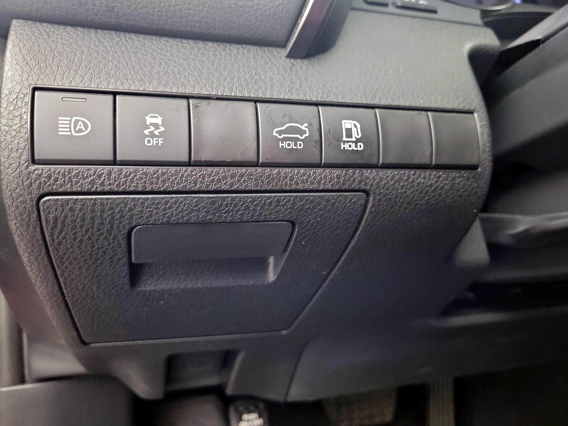 Thumbnail: 2024 Toyota Camry - 11