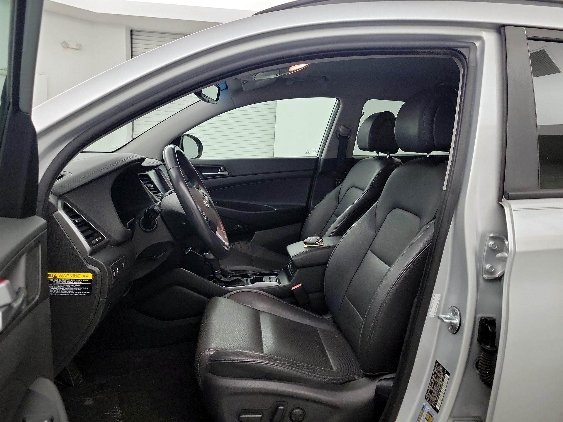 Thumbnail: 2017 Hyundai Tucson - 9