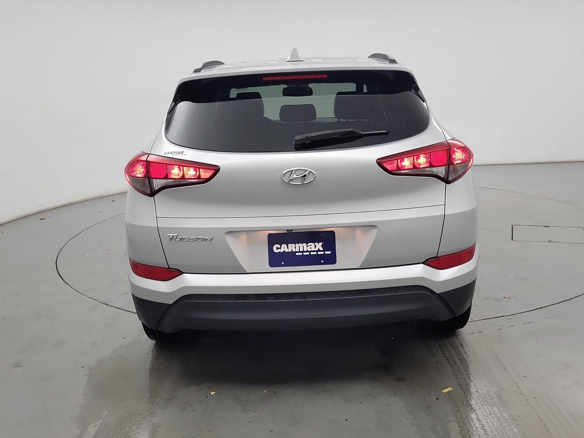 Thumbnail: 2017 Hyundai Tucson - 6