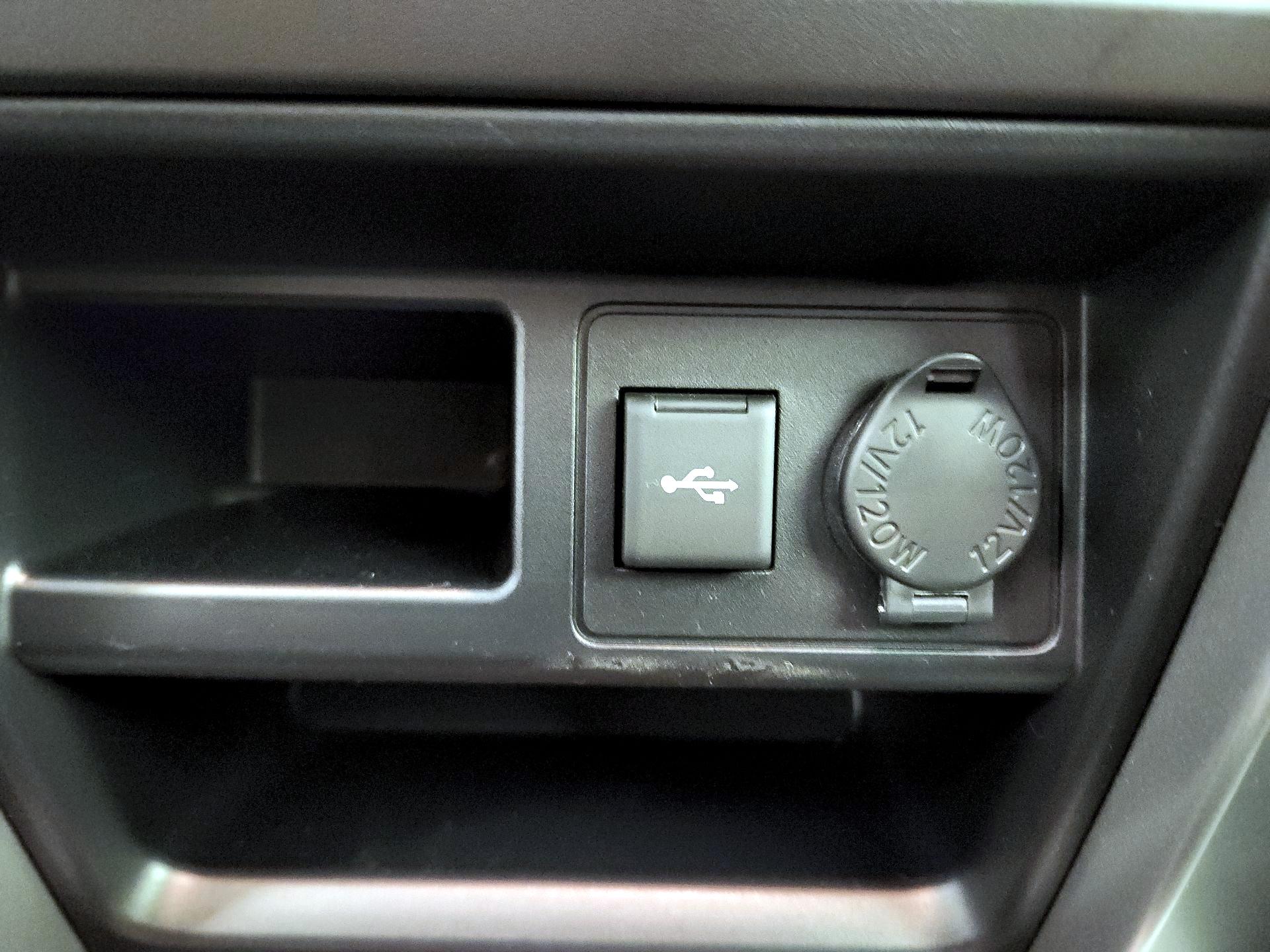 Thumbnail: 2020 Toyota 4Runner - 17