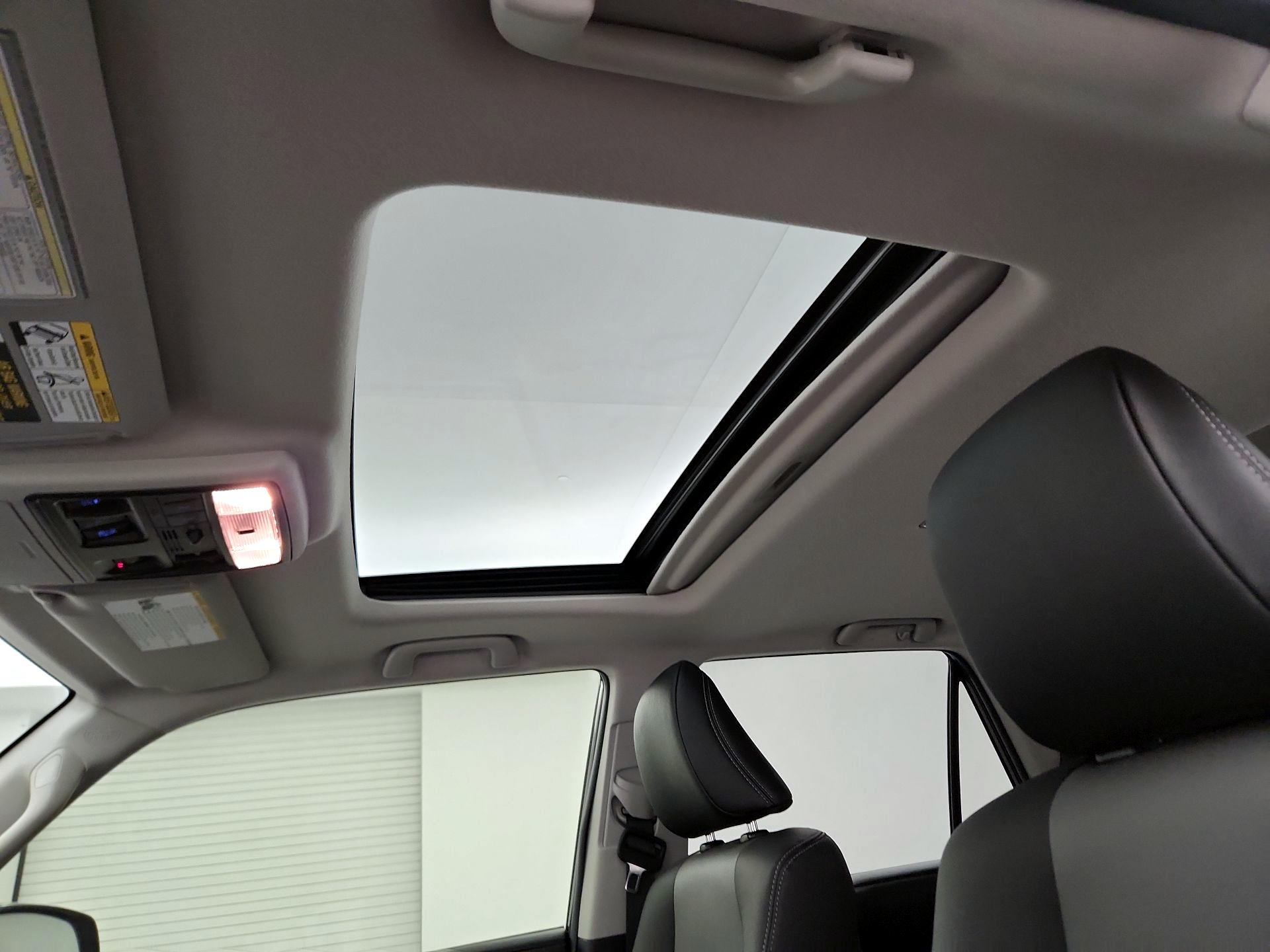 Thumbnail: 2020 Toyota 4Runner - 18