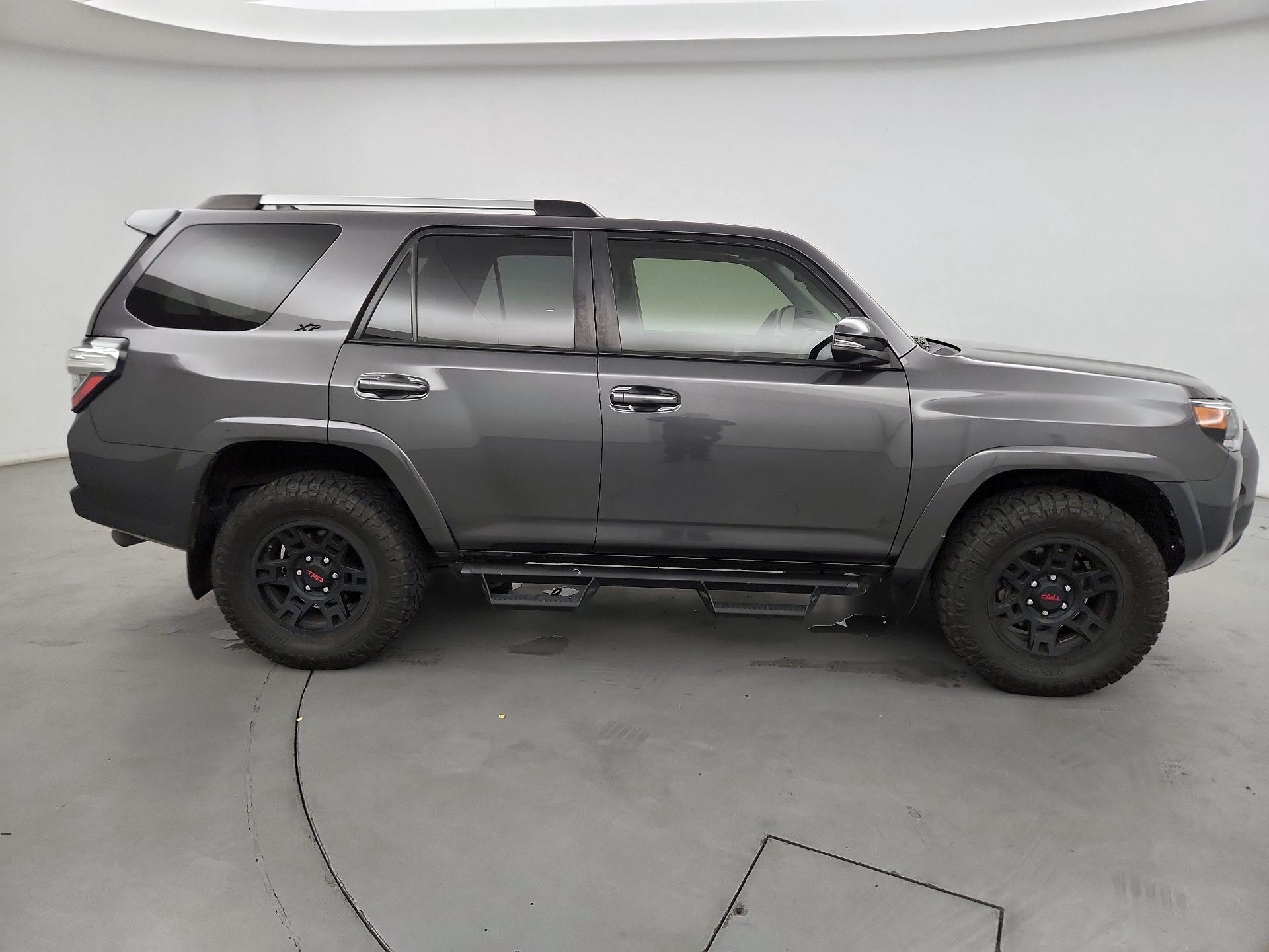 Thumbnail: 2020 Toyota 4Runner - 4