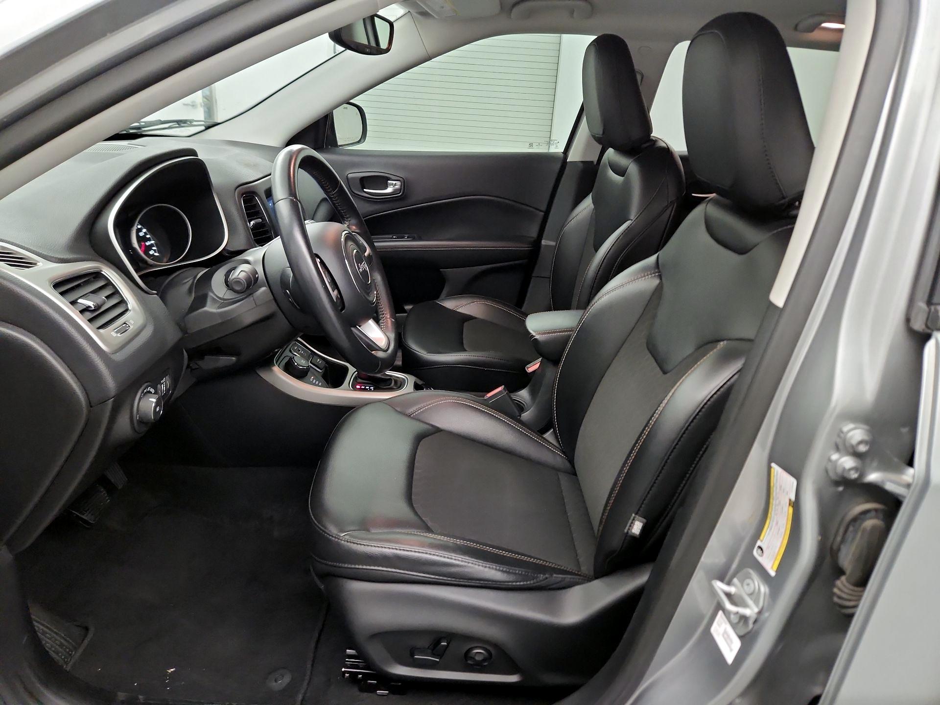 Thumbnail: 2020 Jeep Compass - 9