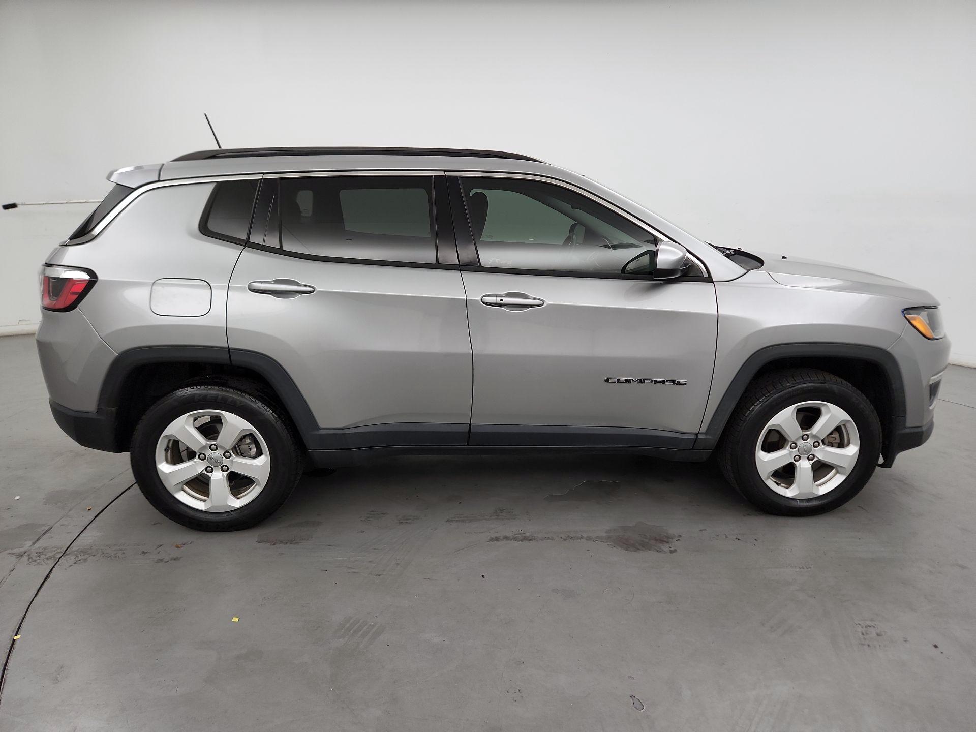 Thumbnail: 2020 Jeep Compass - 4