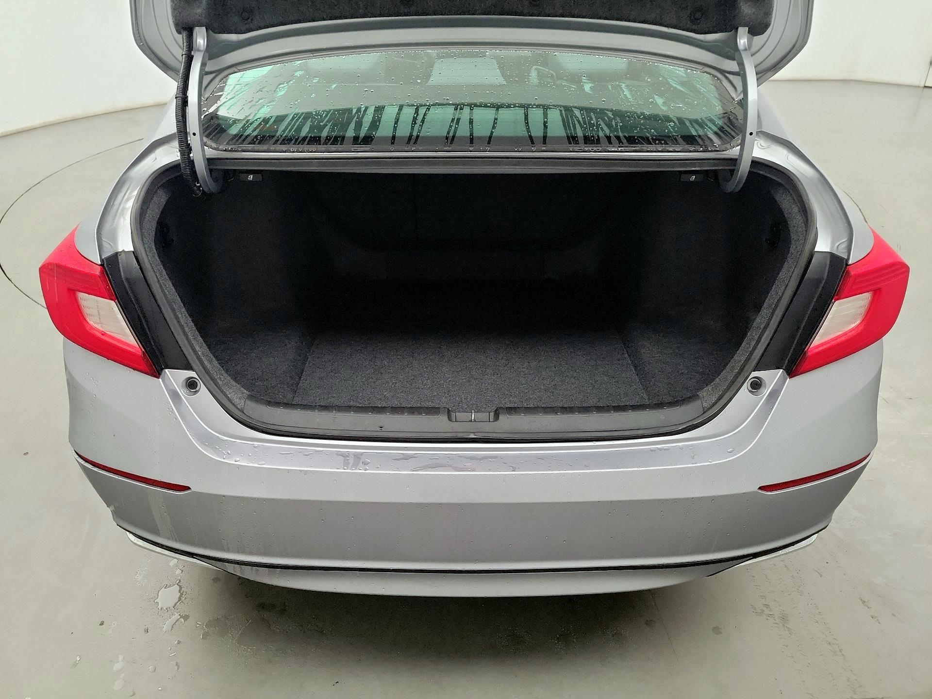 Thumbnail: 2019 Honda Accord - 18