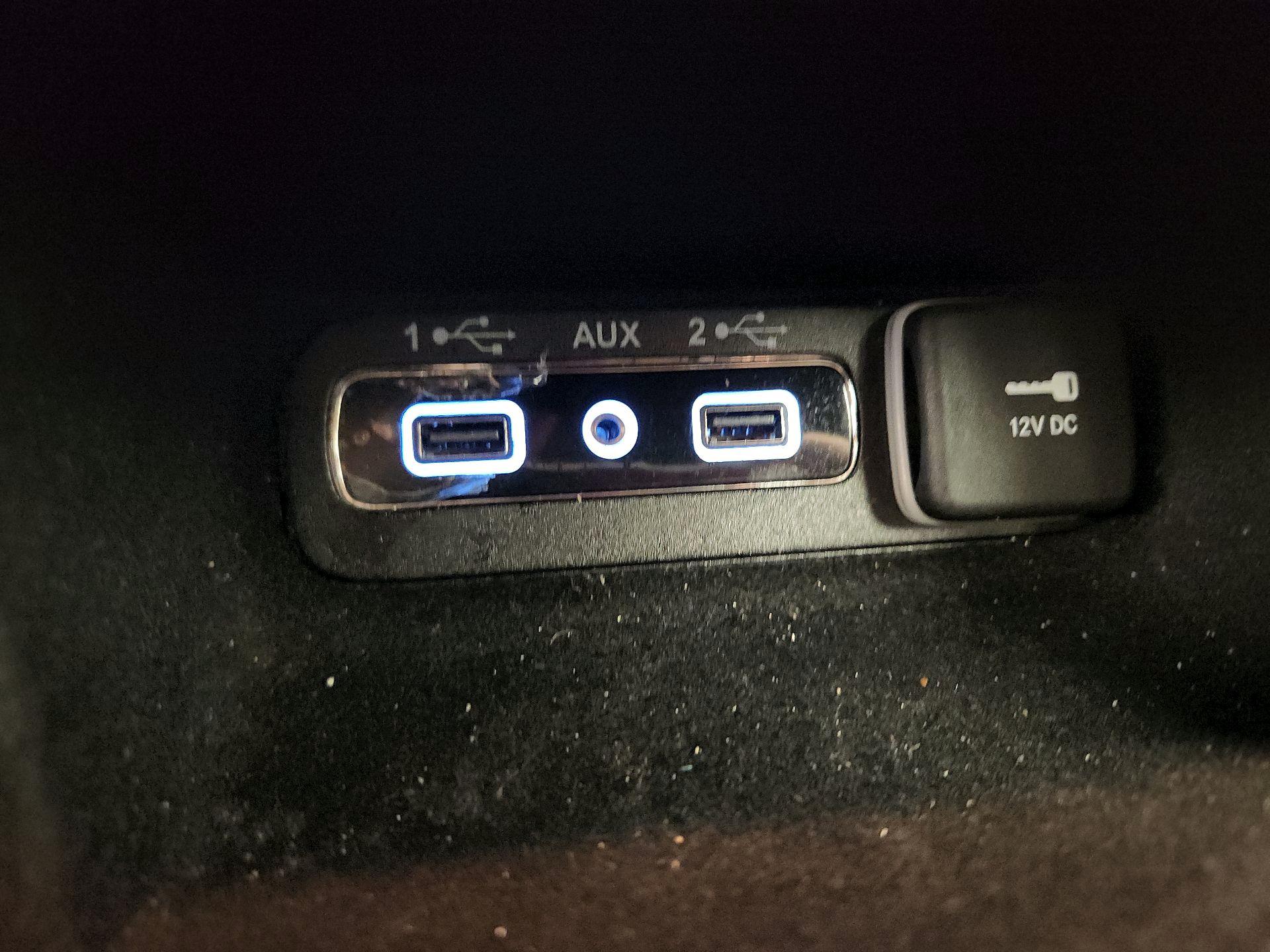 Thumbnail: 2018 Jeep Grand Cherokee - 16