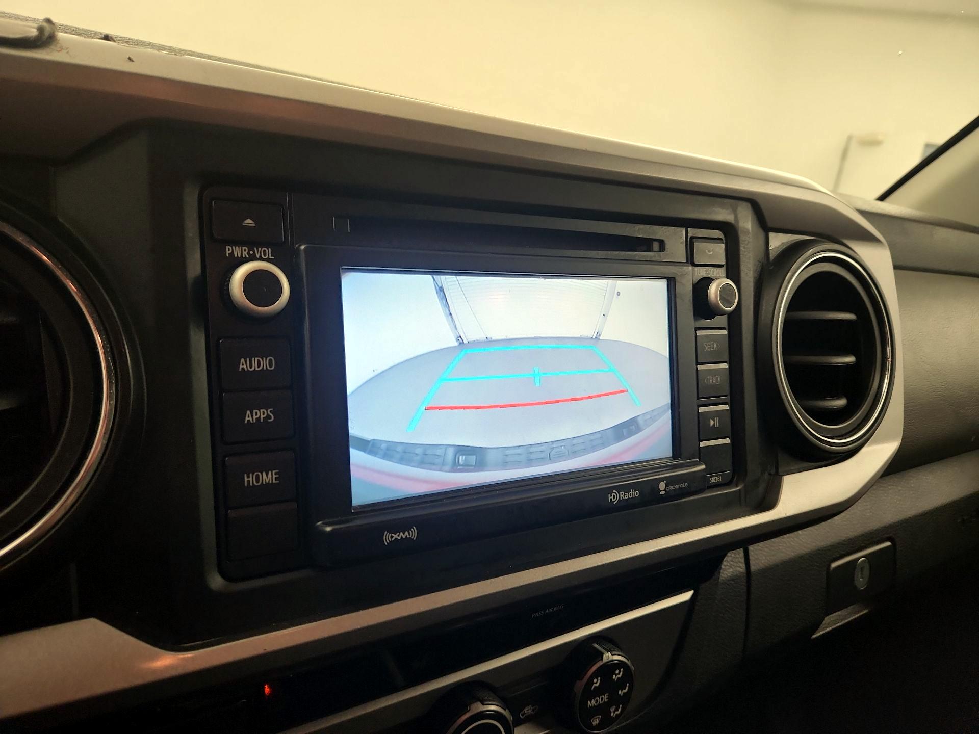 Thumbnail: 2018 Toyota Tacoma - 12