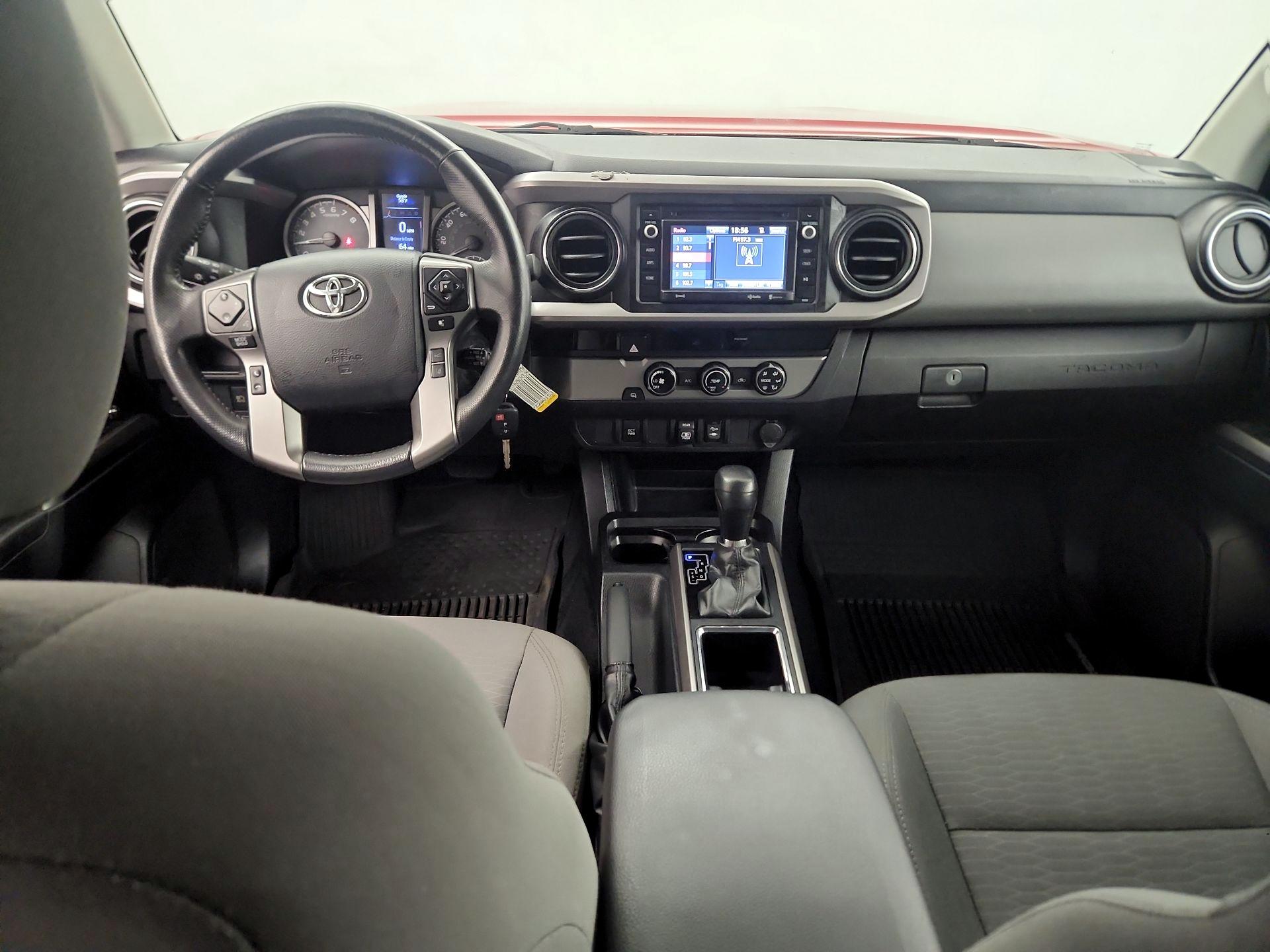 Thumbnail: 2018 Toyota Tacoma - 8