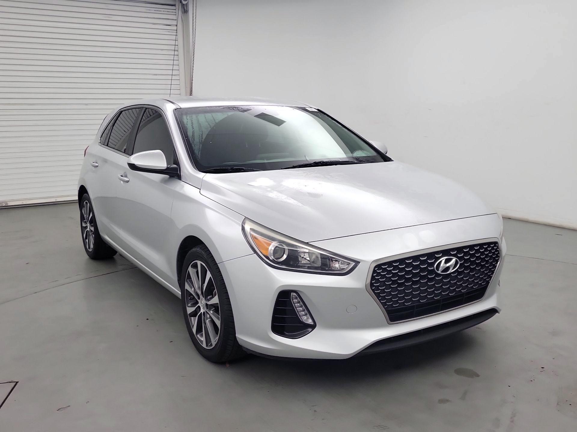 Thumbnail: 2019 Hyundai Elantra - 1