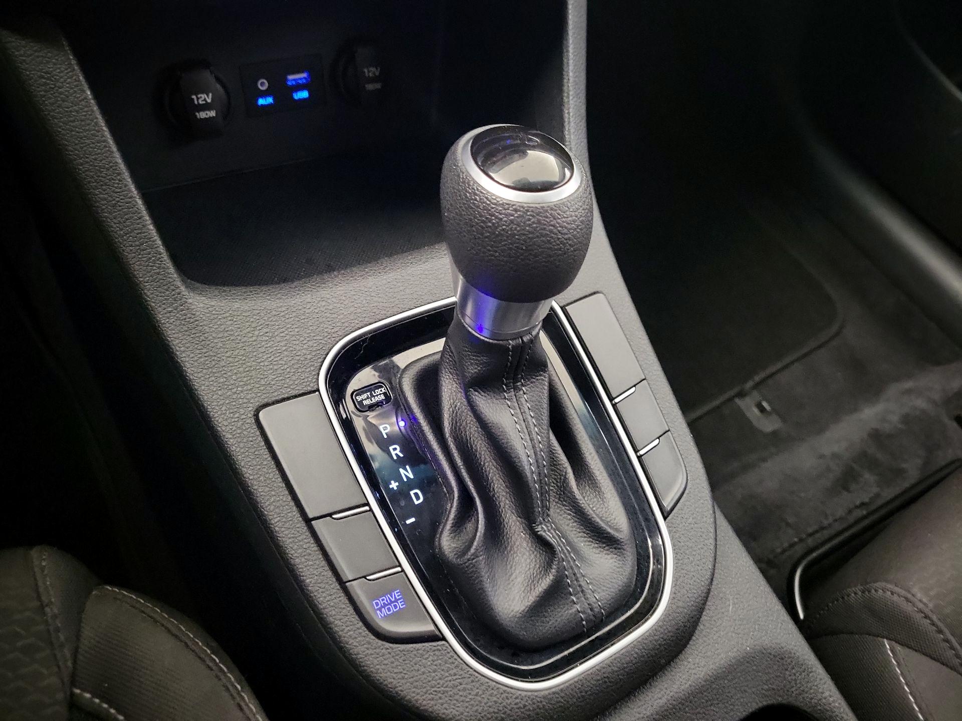 Thumbnail: 2019 Hyundai Elantra - 15