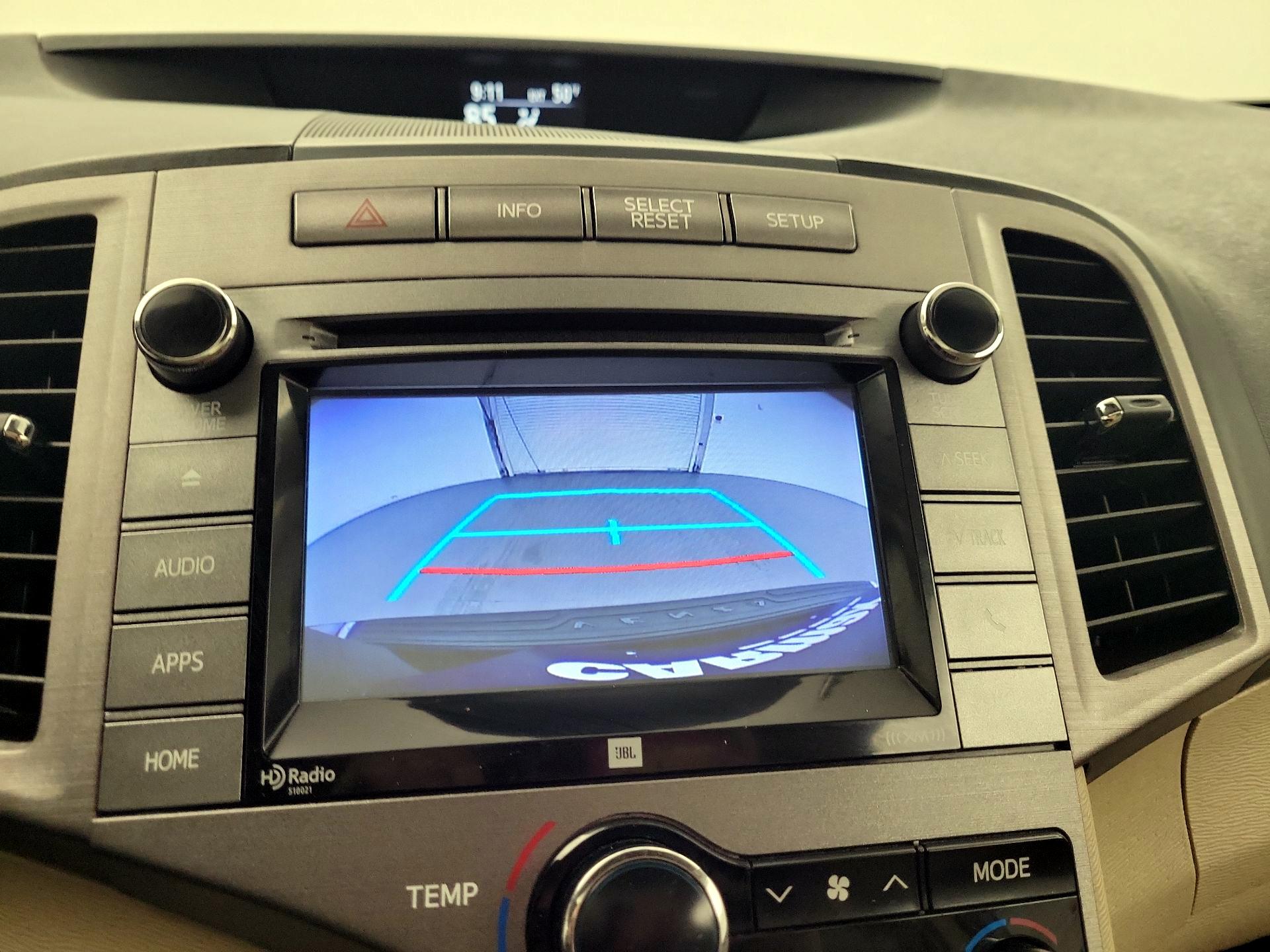 Thumbnail: 2015 Toyota Venza - 12