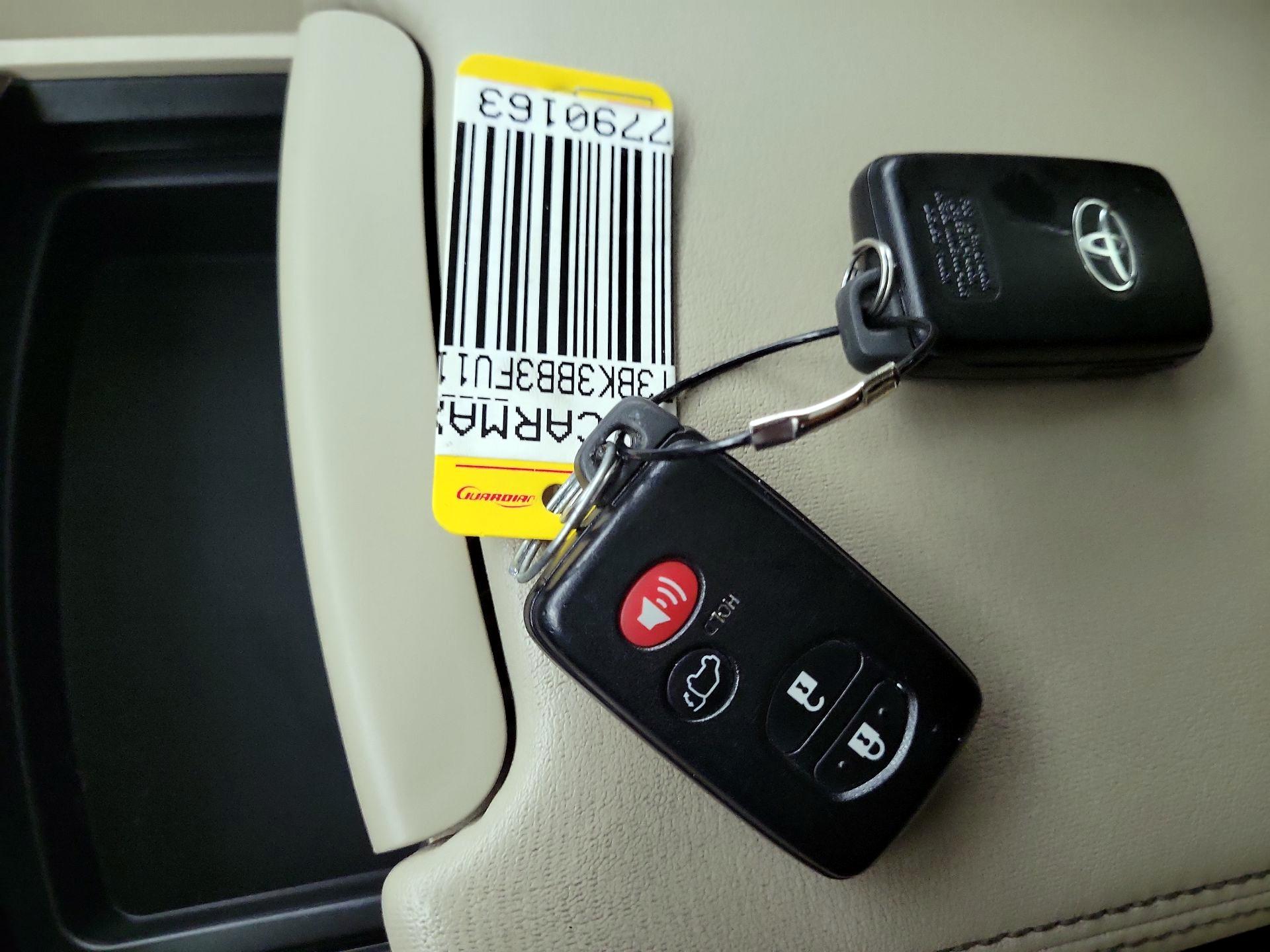 Thumbnail: 2015 Toyota Venza - 20