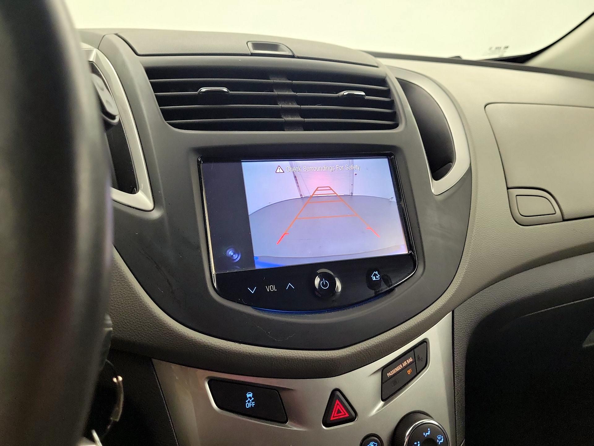 Thumbnail: 2016 Chevrolet Trax - 12