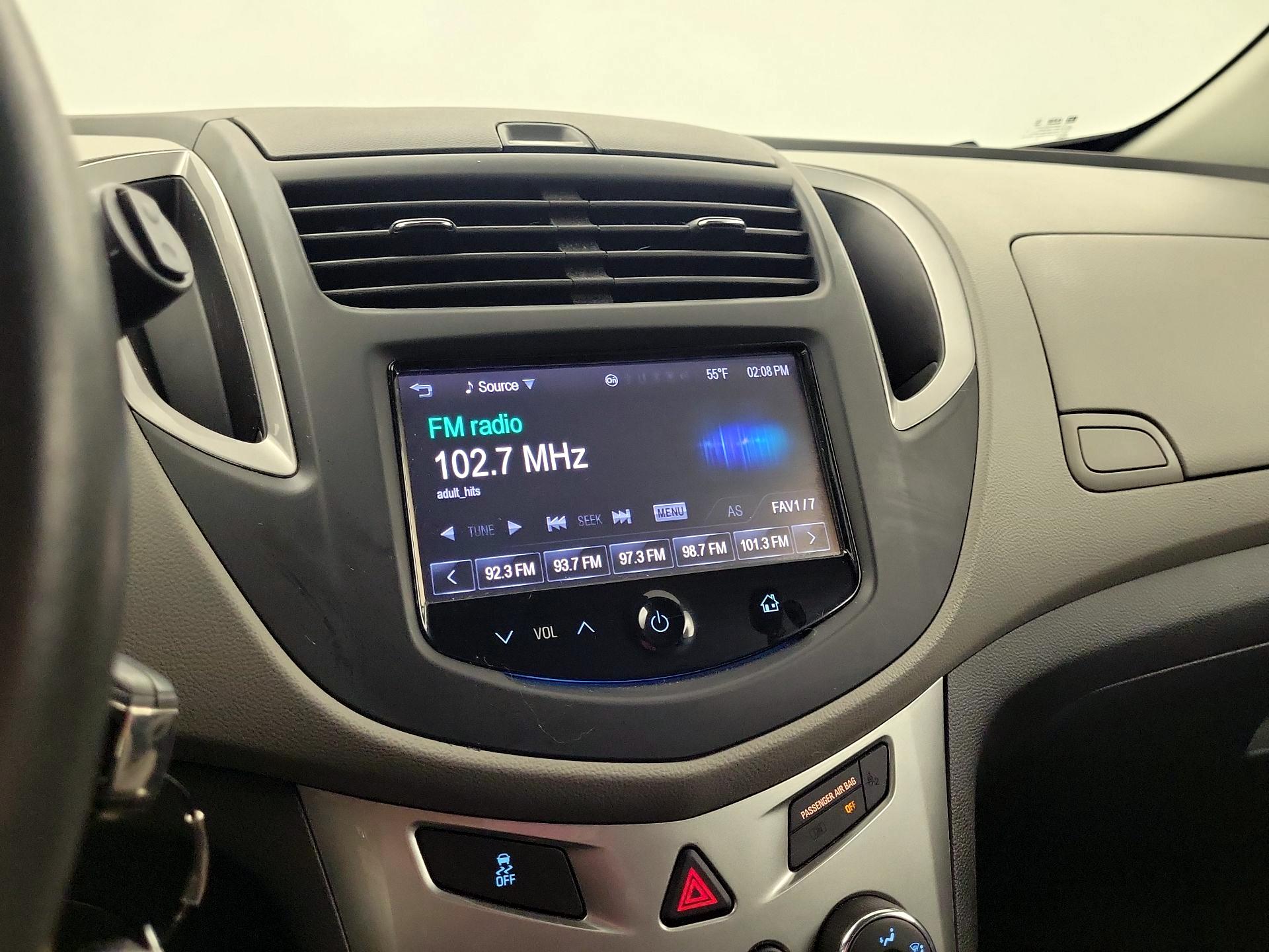 Thumbnail: 2016 Chevrolet Trax - 13