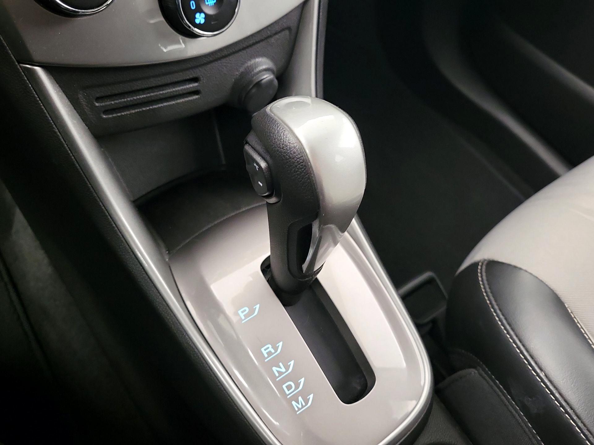 Thumbnail: 2016 Chevrolet Trax - 15