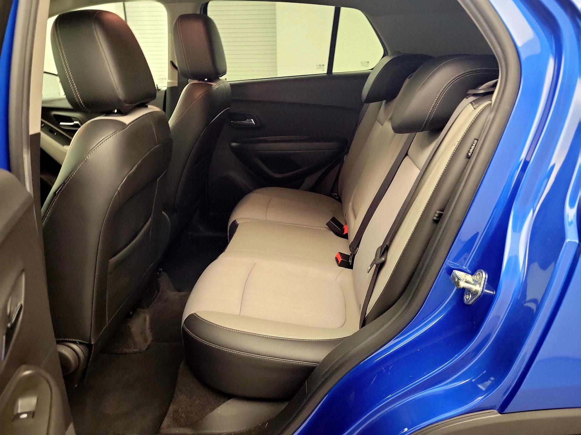 Thumbnail: 2016 Chevrolet Trax - 16