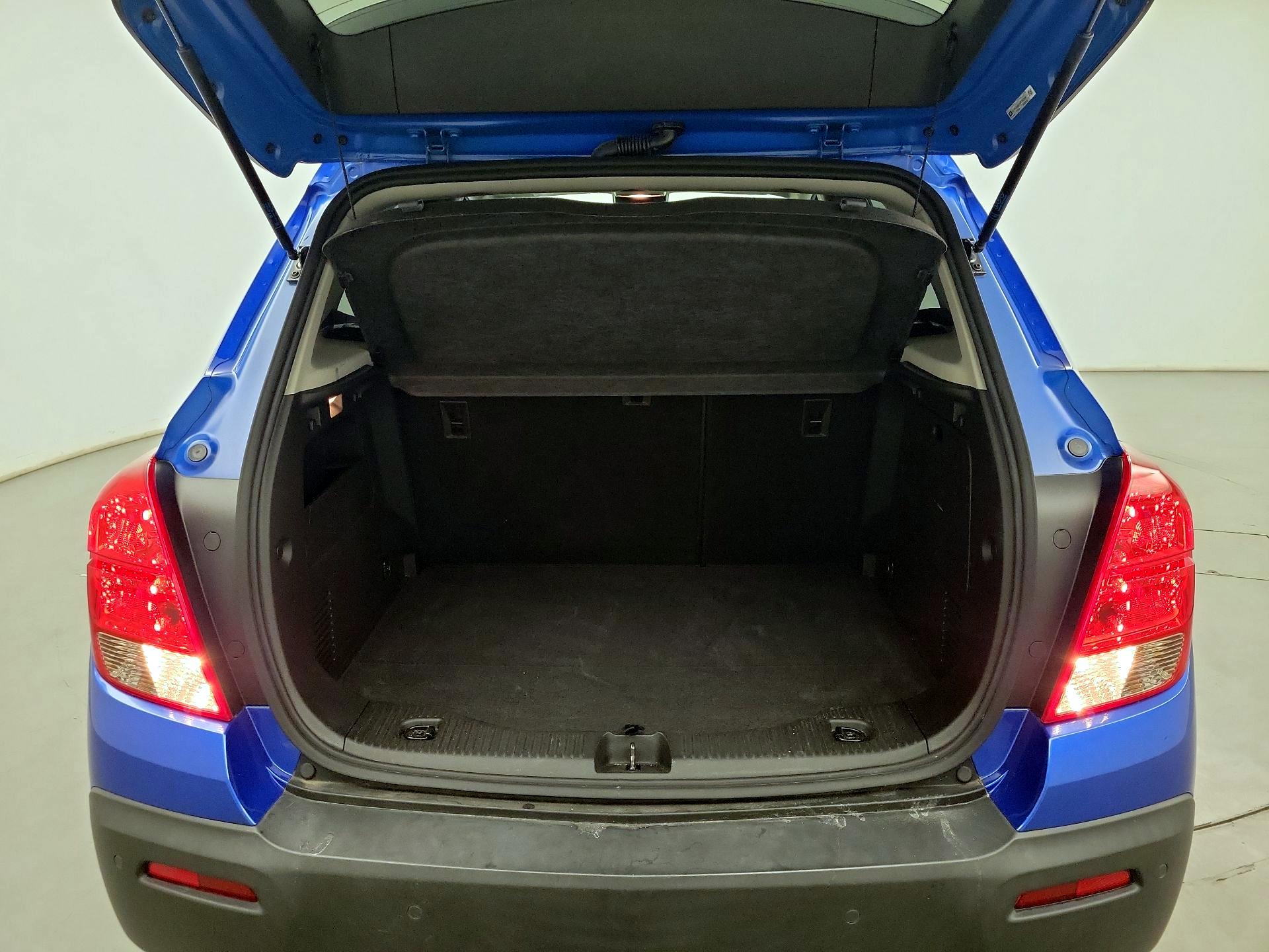 Thumbnail: 2016 Chevrolet Trax - 17