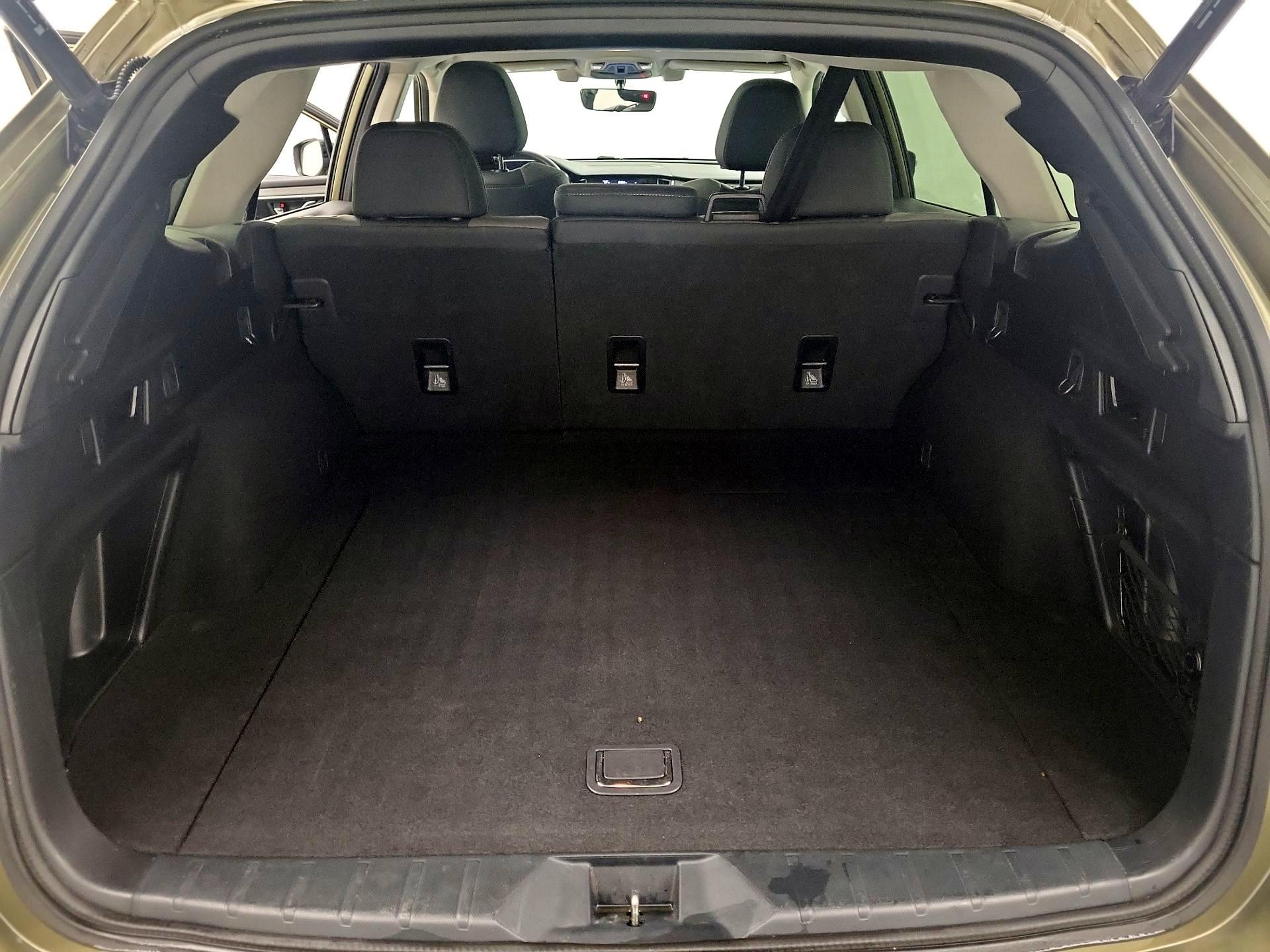 Thumbnail: 2022 Subaru Outback - 20