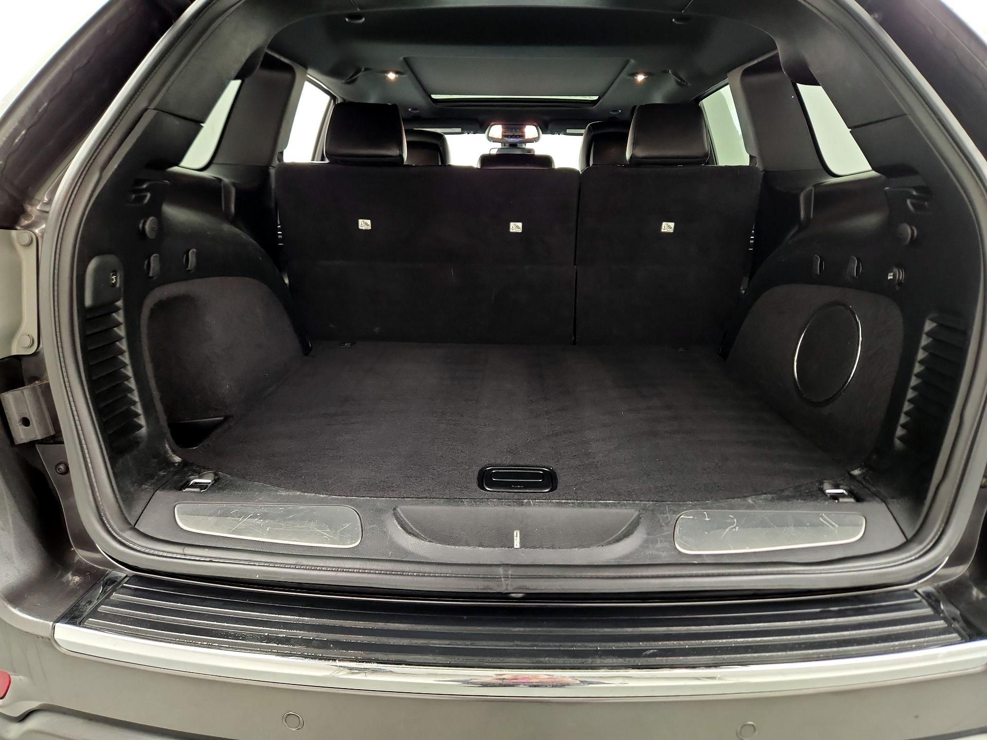 Thumbnail: 2019 Jeep Grand Cherokee - 20