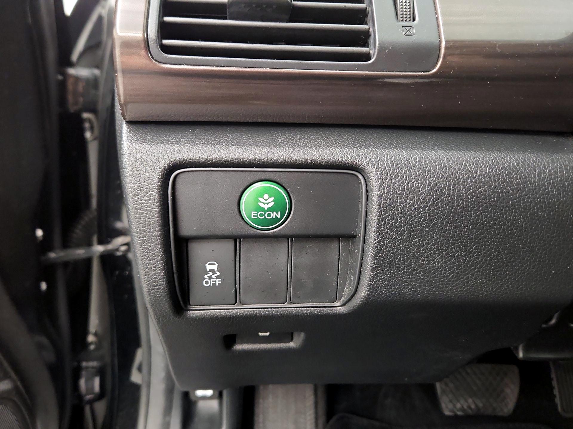 Thumbnail: 2016 Honda Accord - 11