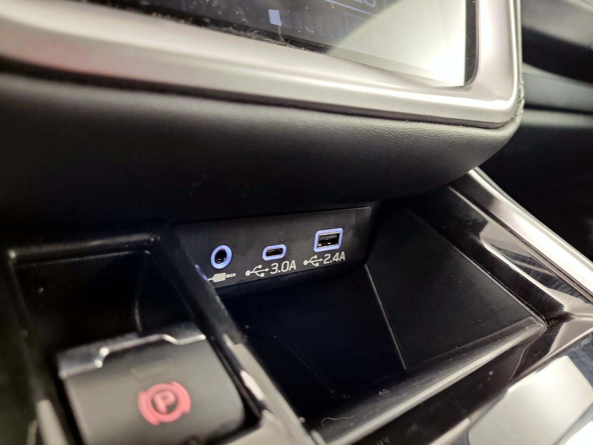 Thumbnail: 2023 Subaru Outback - 17