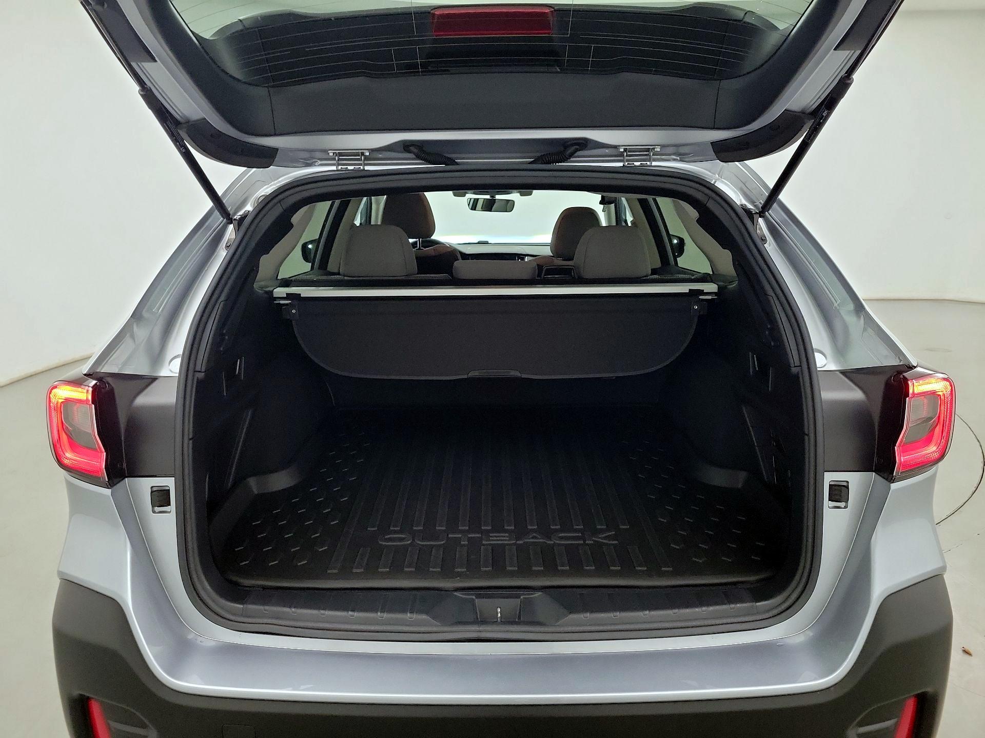 Thumbnail: 2020 Subaru Outback - 18