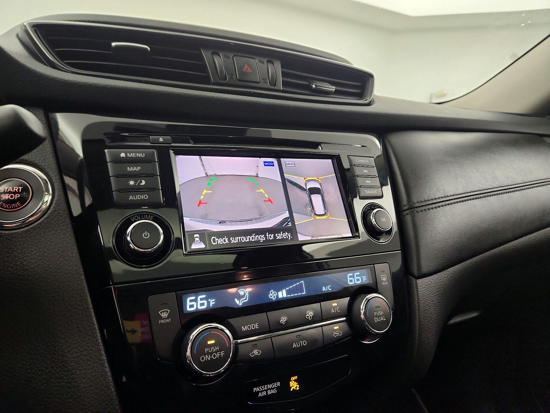 Thumbnail: 2018 Nissan Rogue - 13