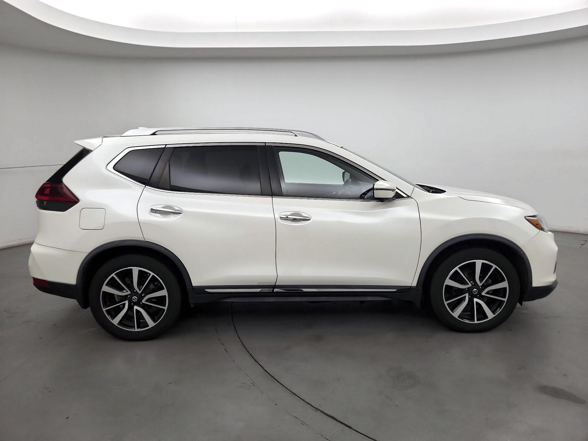 Thumbnail: 2018 Nissan Rogue - 4