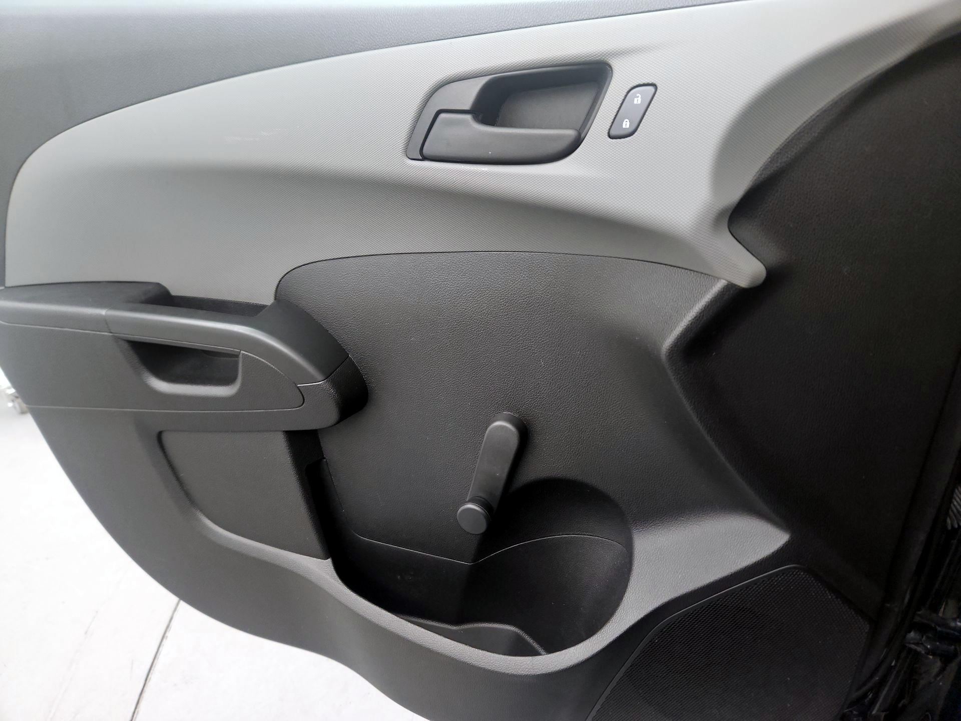 Thumbnail: 2015 Chevrolet Sonic - 10