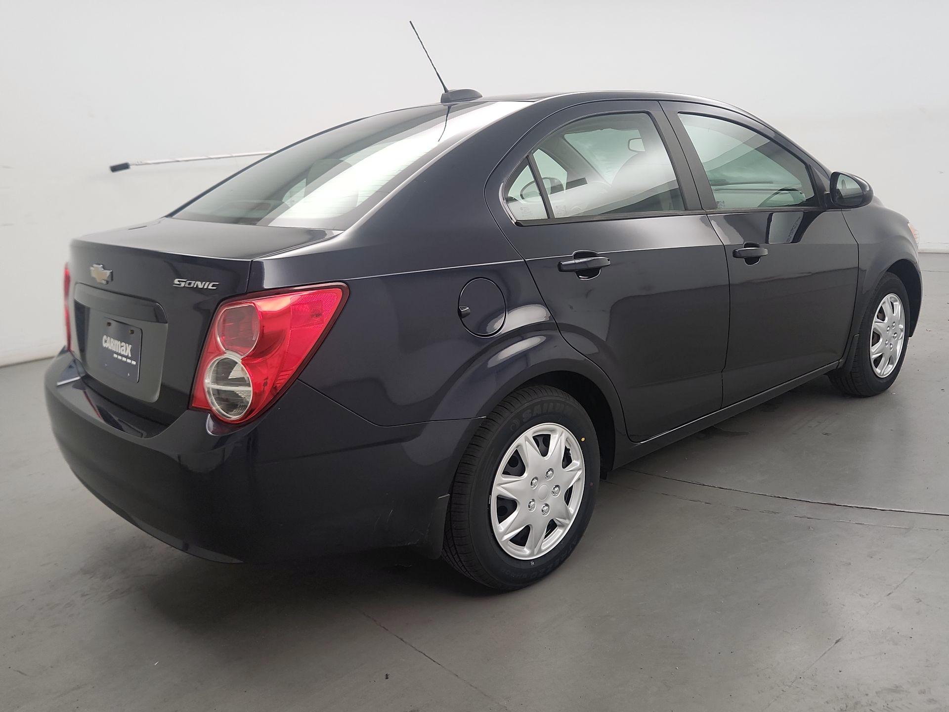 Thumbnail: 2015 Chevrolet Sonic - 5