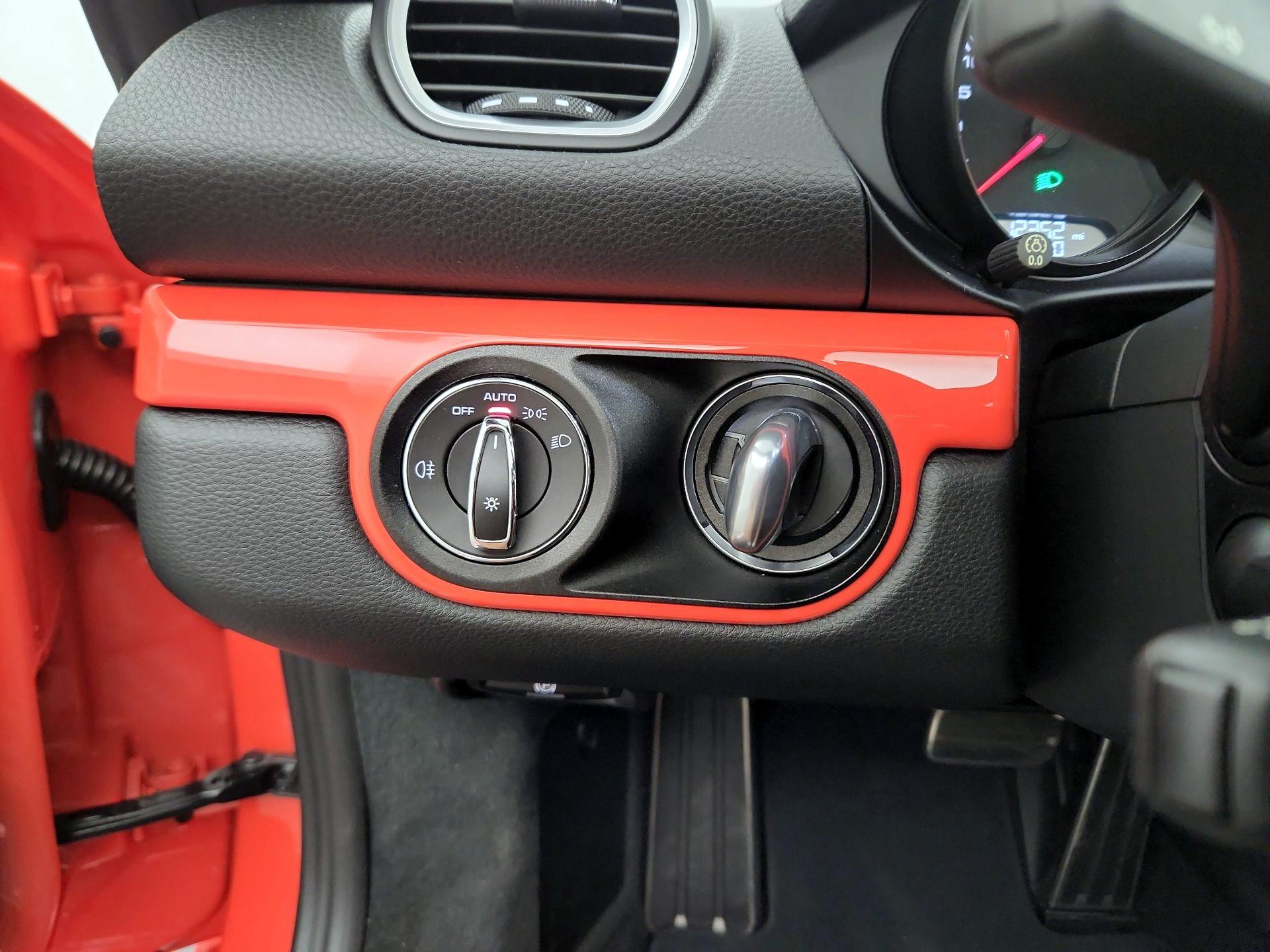 Thumbnail: 2019 Porsche 718 Boxster - 11